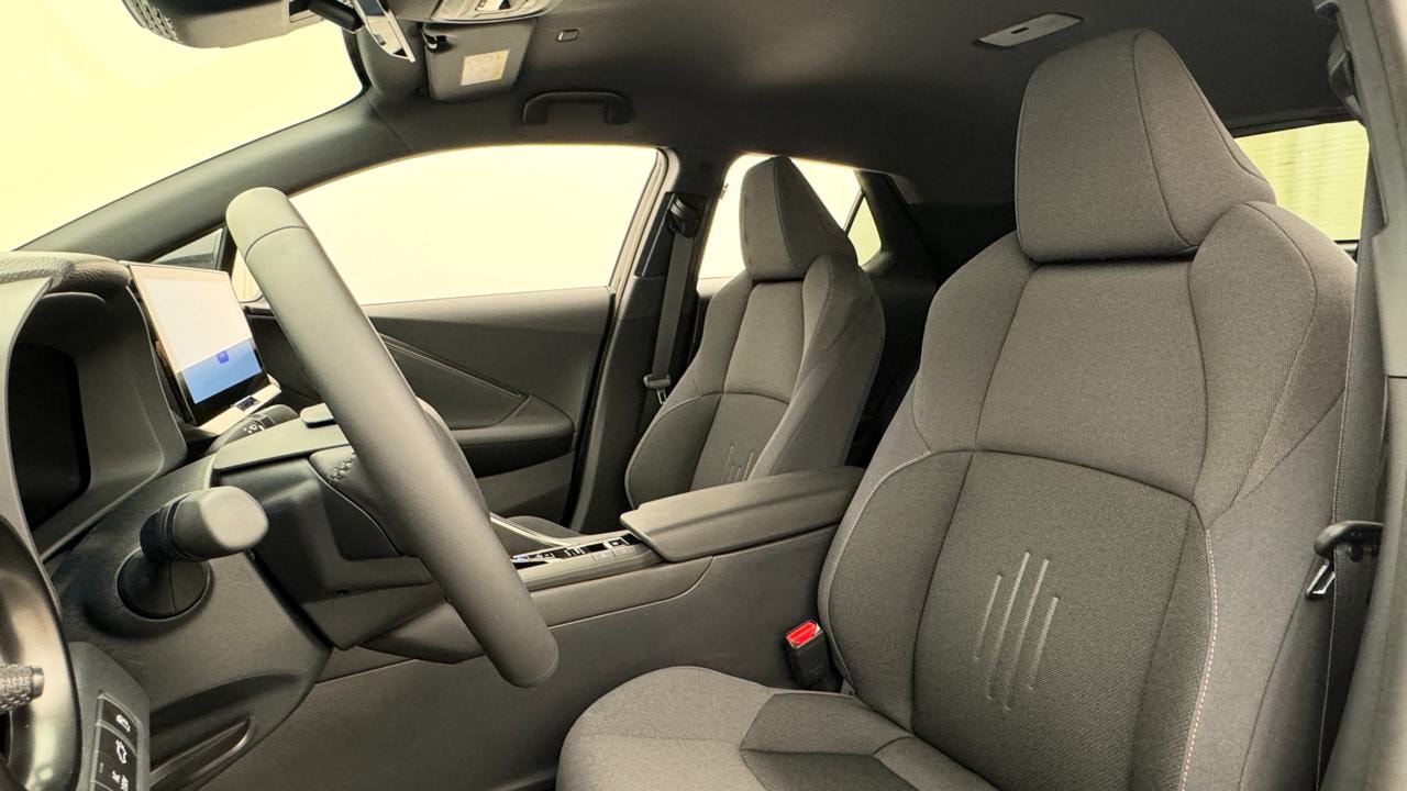 TOYOTA C-HR 2.0 PHEV CVT Style-image-5