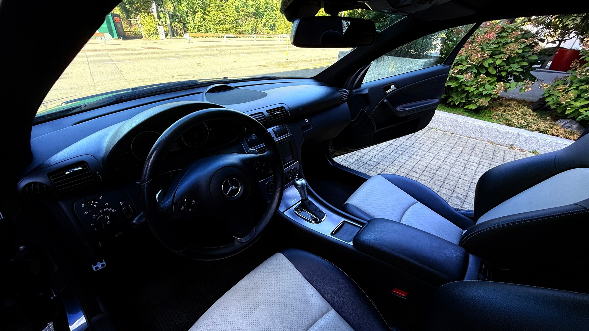 MERCEDES-BENZ CLC 180 Kompressor Sport Star+ Automatic-image-9
