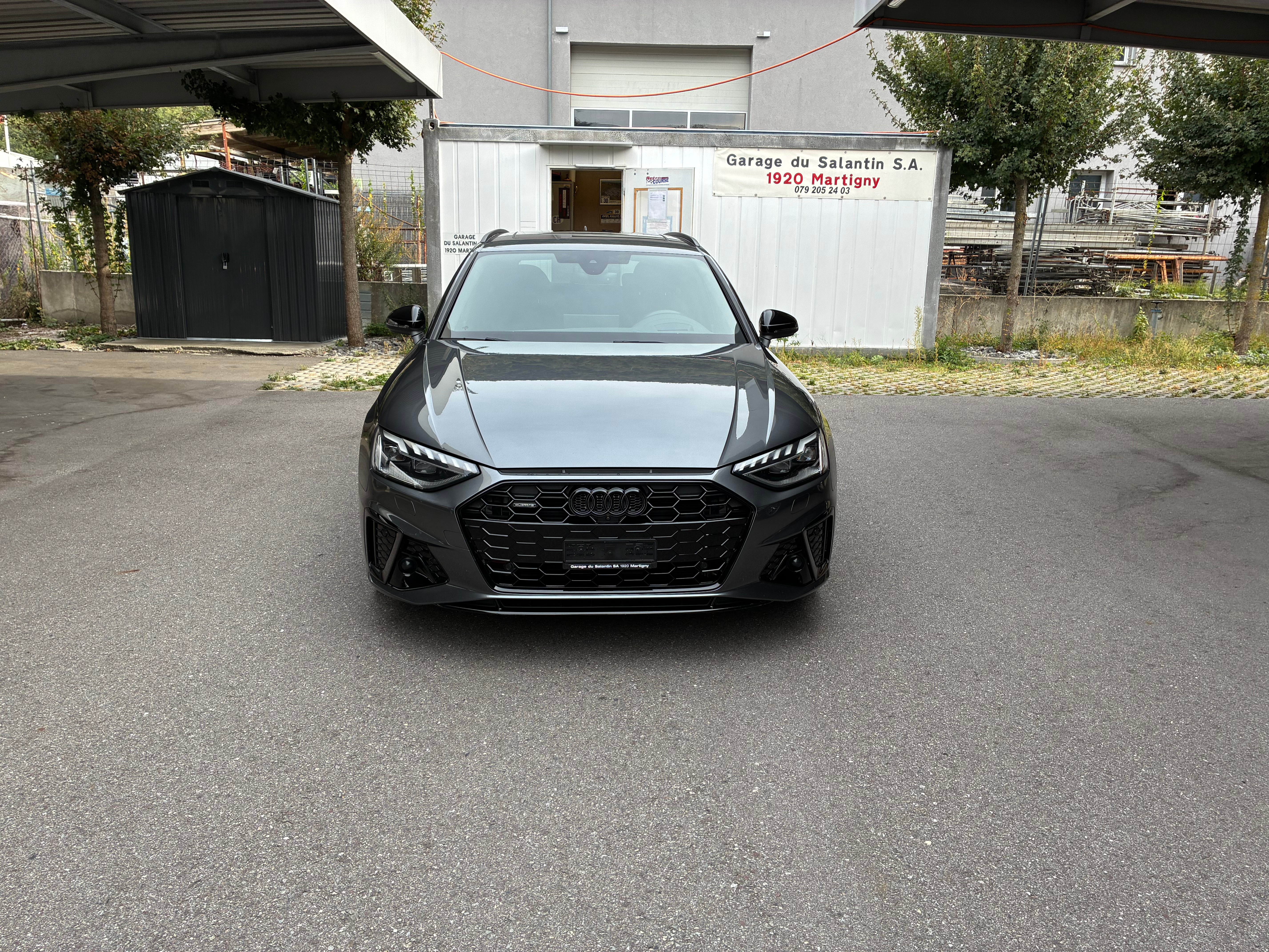 Car photo