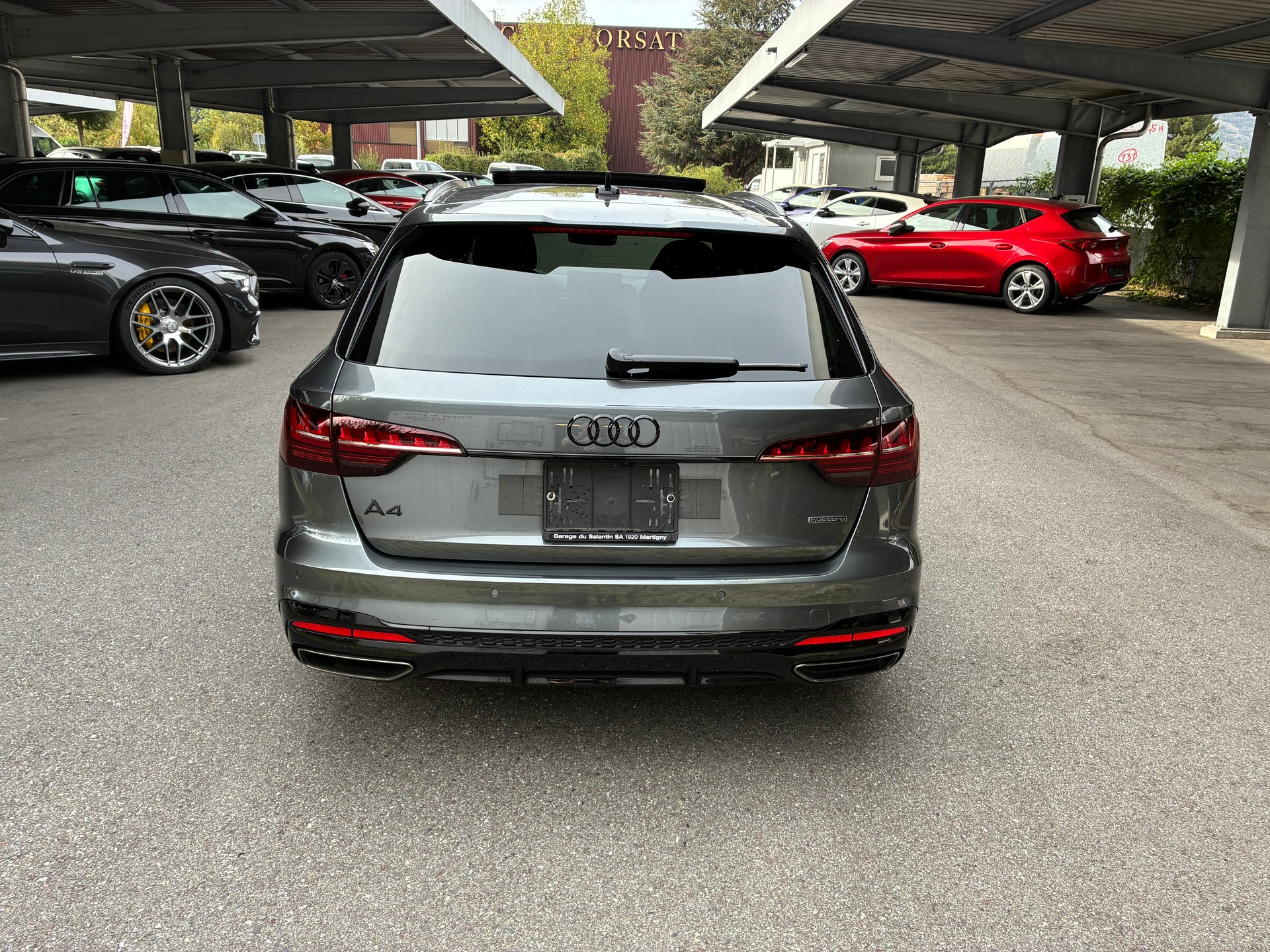 AUDI A4 Avant 40 TDI S line Attraction quattro S-tronic-image-3