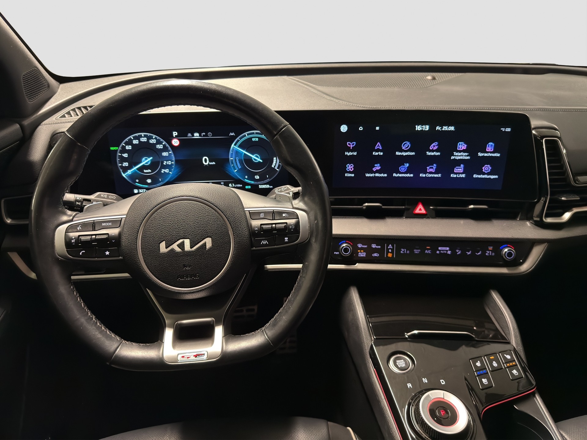 KIA Sportage 1.6 T-GDi Hybrid GT-Line-image-14