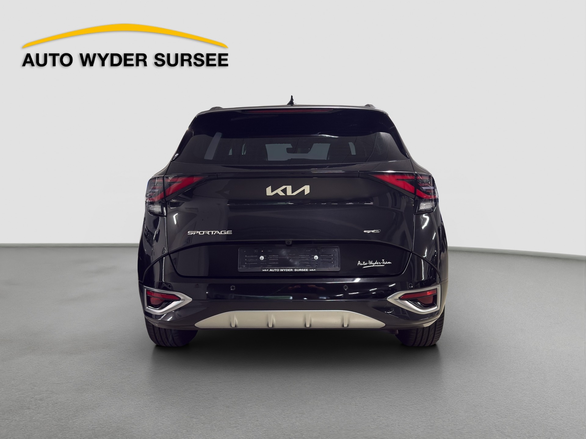 KIA Sportage 1.6 T-GDi Hybrid GT-Line-image-4