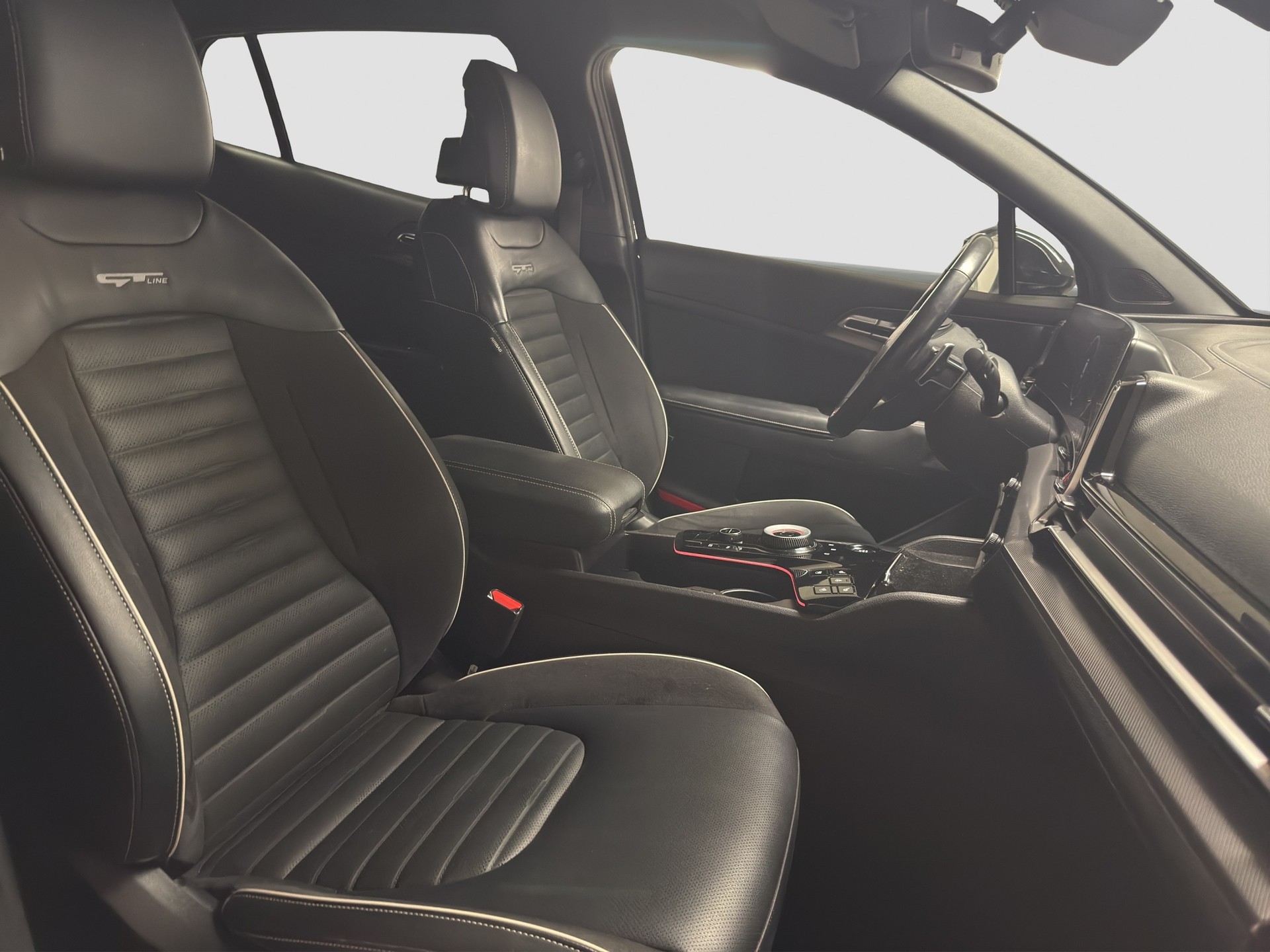 KIA Sportage 1.6 T-GDi Hybrid GT-Line-image-9
