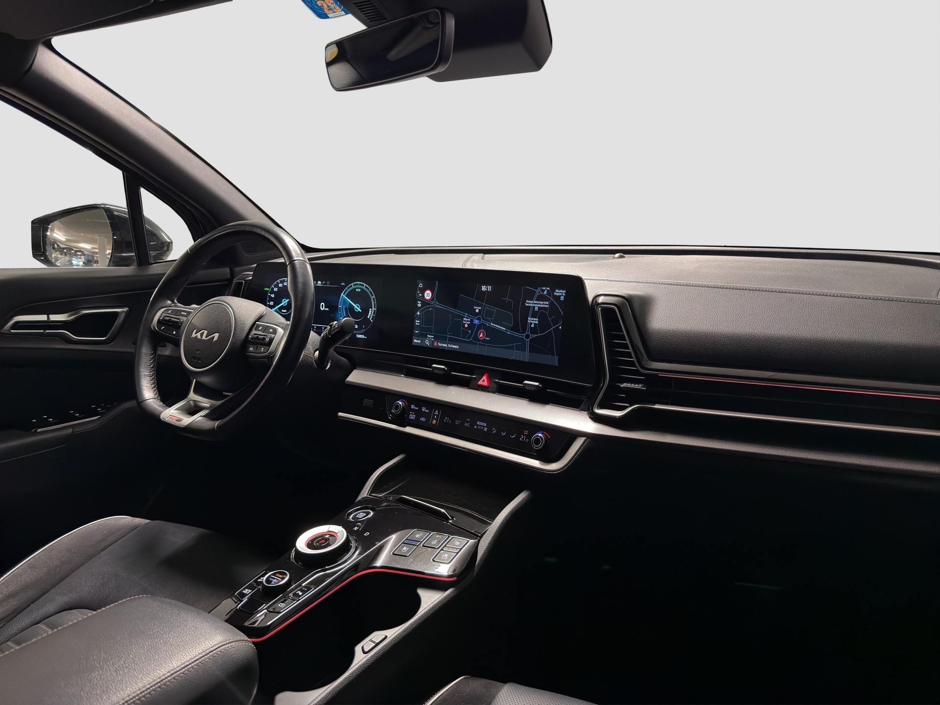 KIA Sportage 1.6 T-GDi Hybrid GT-Line-image-13