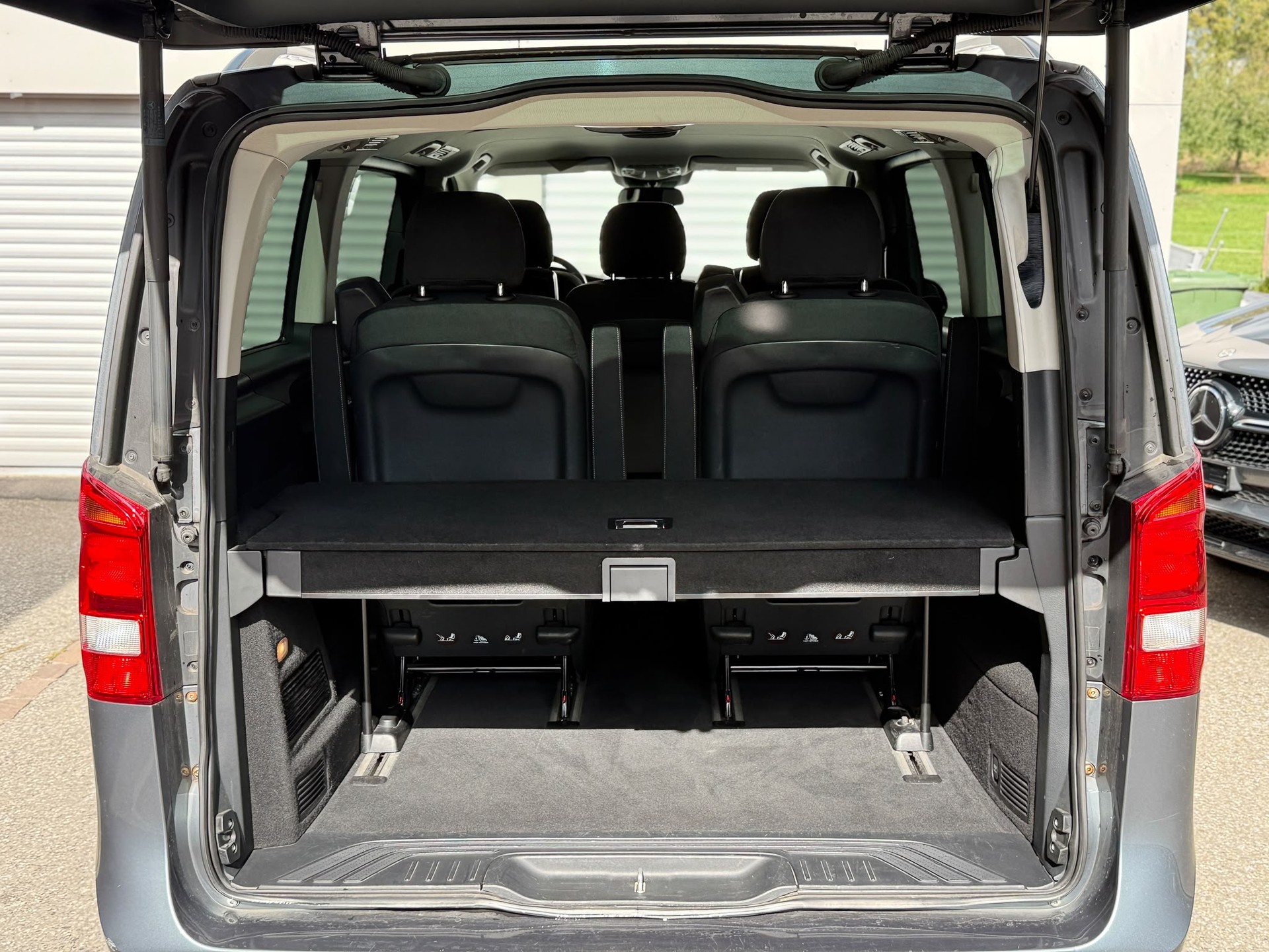 MERCEDES-BENZ V 220 CDI lang Van *7 Plätzer*-image-26