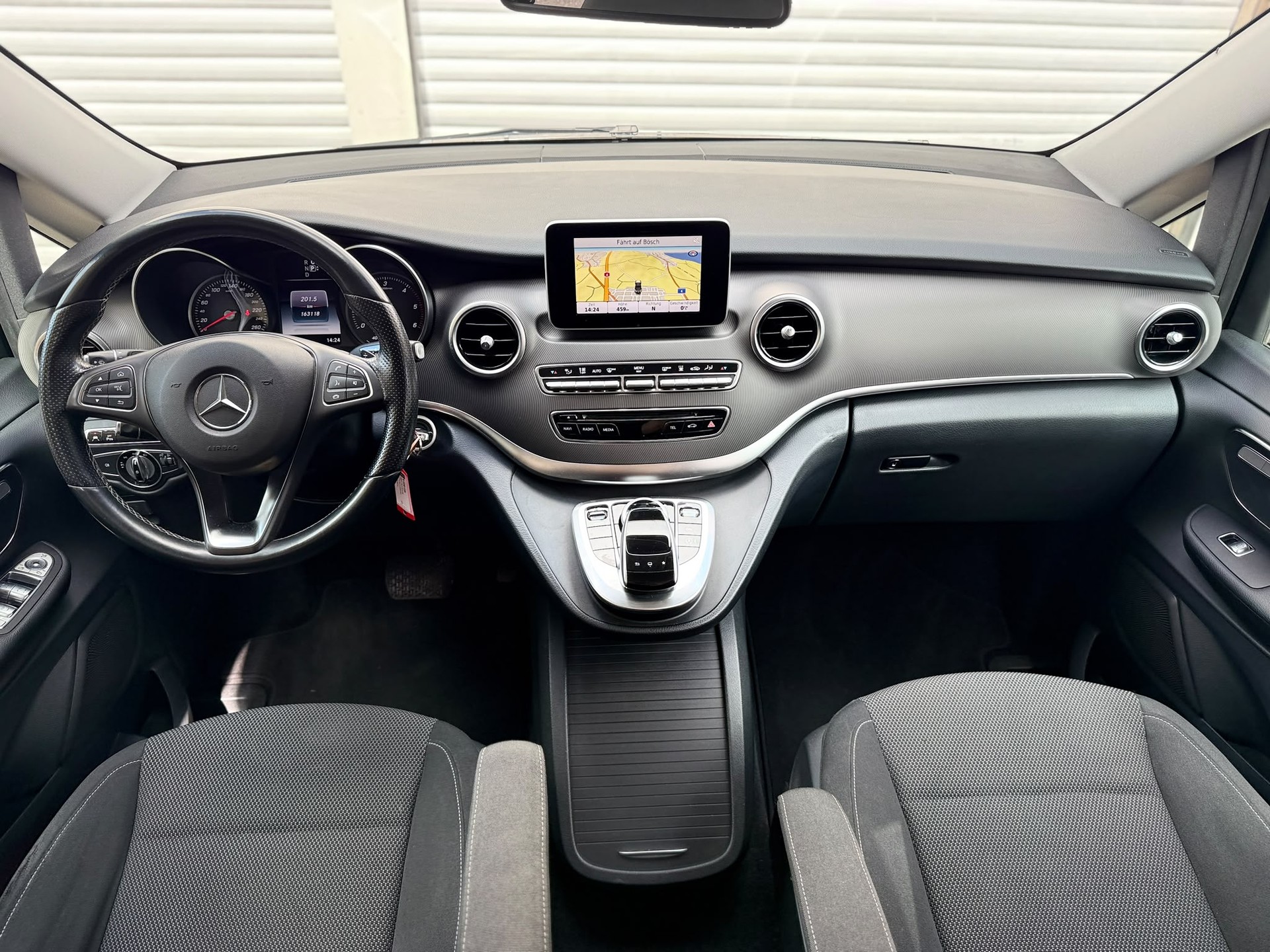 MERCEDES-BENZ V 220 CDI lang Van *7 Plätzer*-image-13