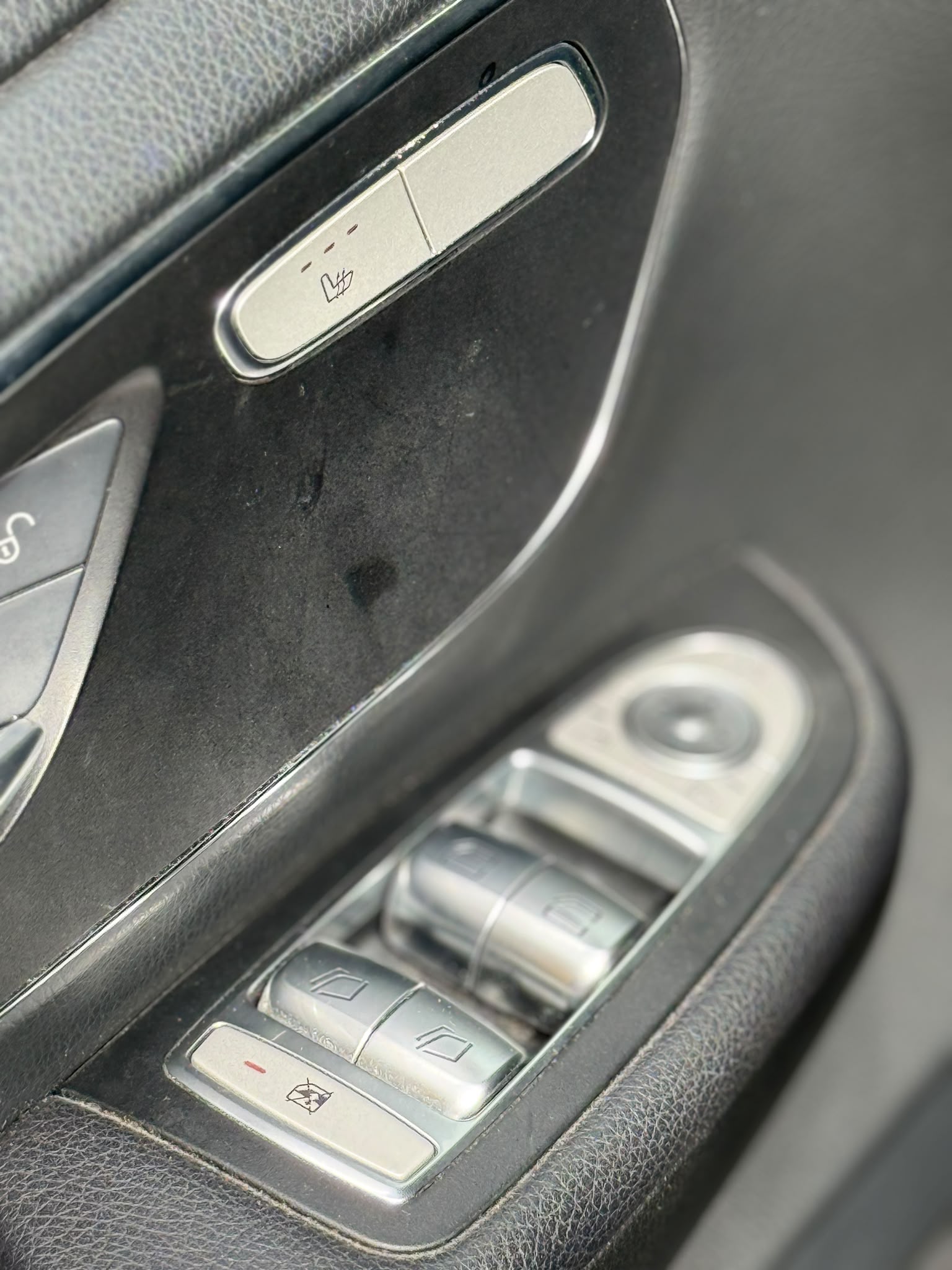 MERCEDES-BENZ V 220 CDI lang Van *7 Plätzer*-image-8