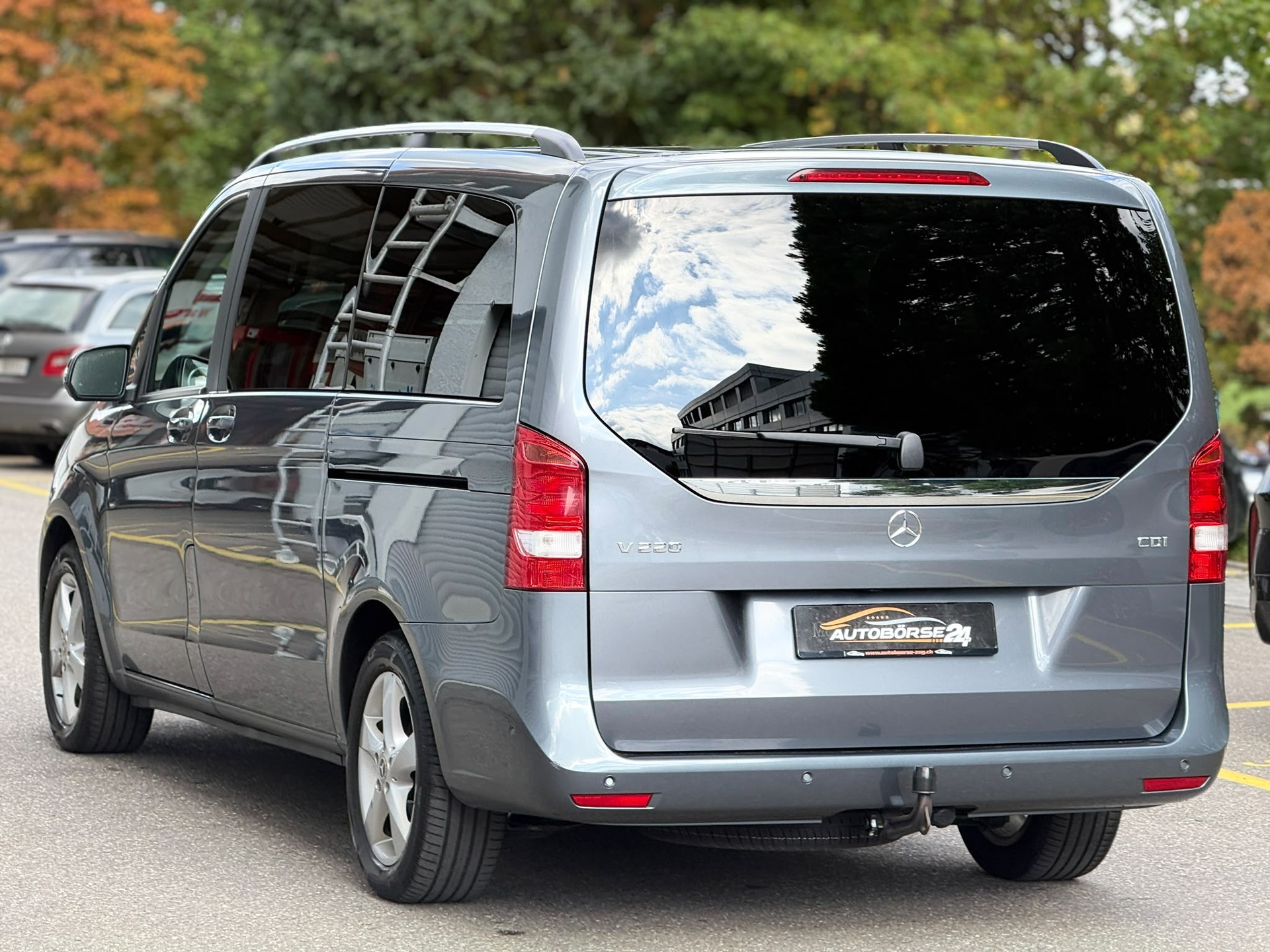 MERCEDES-BENZ V 220 CDI lang Van *7 Plätzer*-image-3