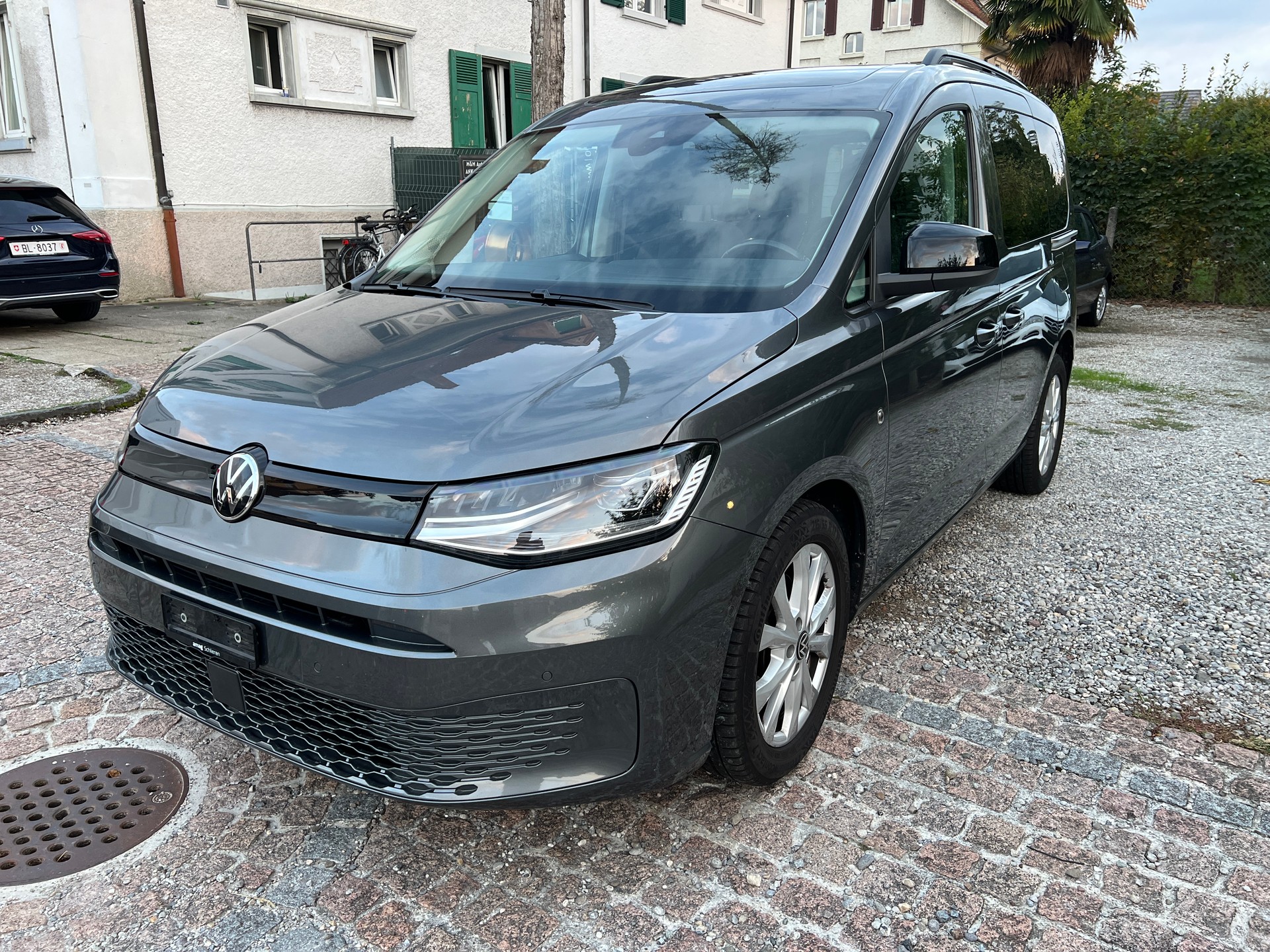 VW Caddy 2.0 TDI Liberty DSG-image-2