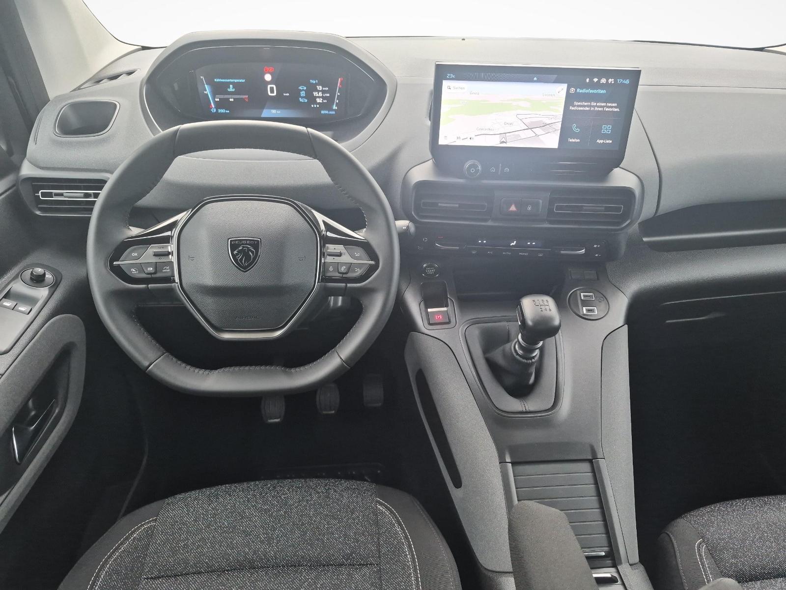 PEUGEOT Rifter 1.2 PureTech Allure-image-8