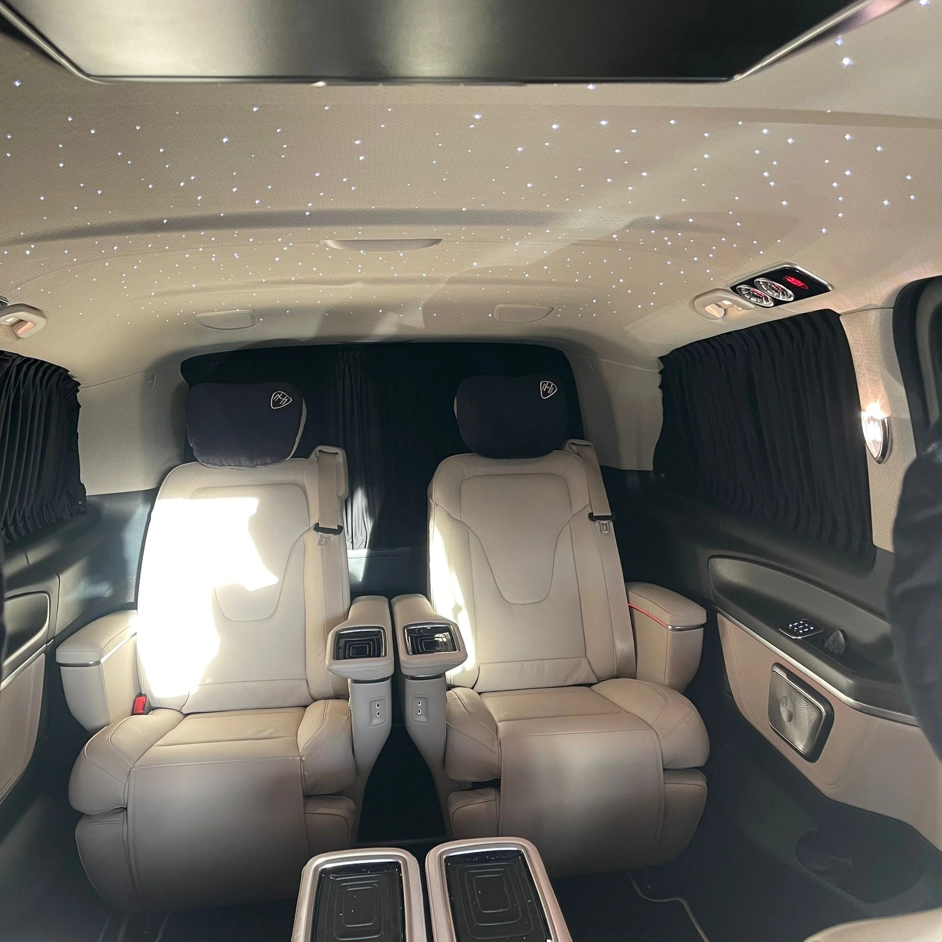 MERCEDES-BENZ V 300 d Extra-Lang 4matic Exclusive FALCON VALBELLA V.I.P-image-30