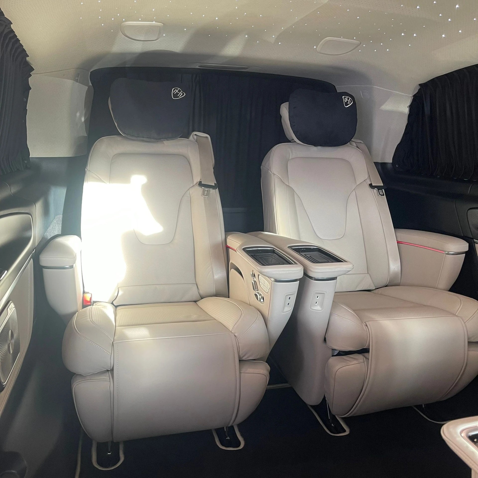 MERCEDES-BENZ V 300 d Extra-Lang 4matic Exclusive FALCON VALBELLA V.I.P-image-25