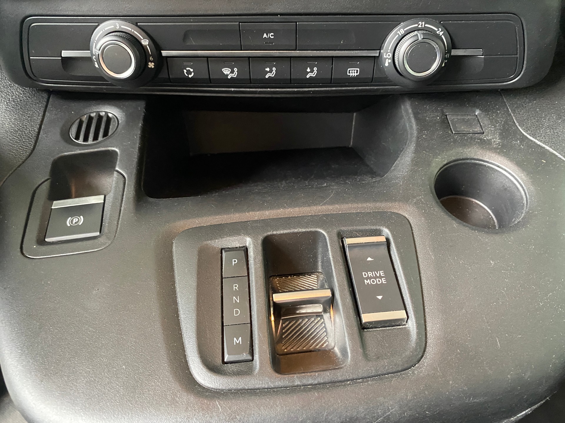 CITROEN Berlingo Van 1.2 Pure Tech 130 s/s Club EAT8 1000kg-image-9