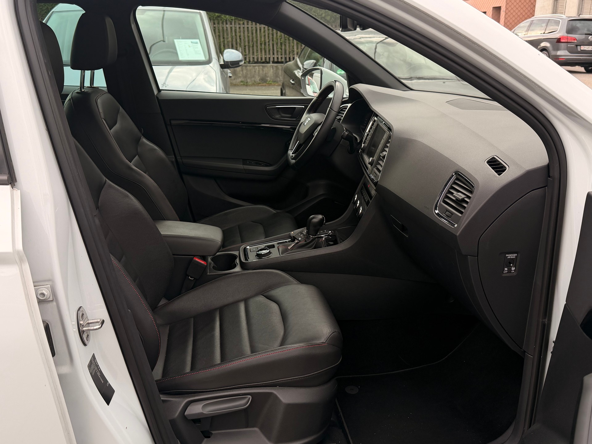 SEAT Ateca 2.0 TSI FR 4Drive DSG-image-10