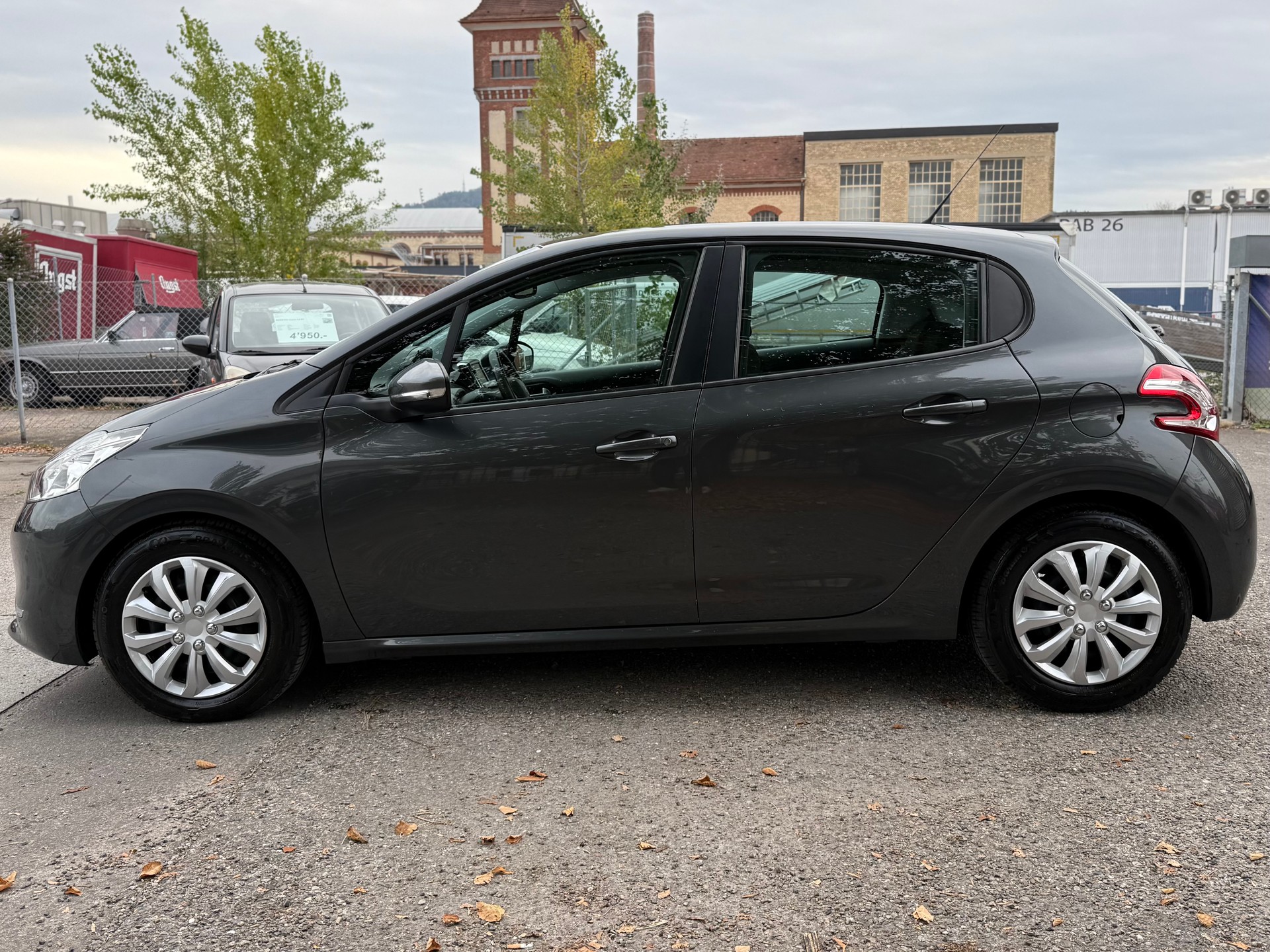PEUGEOT 208 1.4 VTI Active-image-4