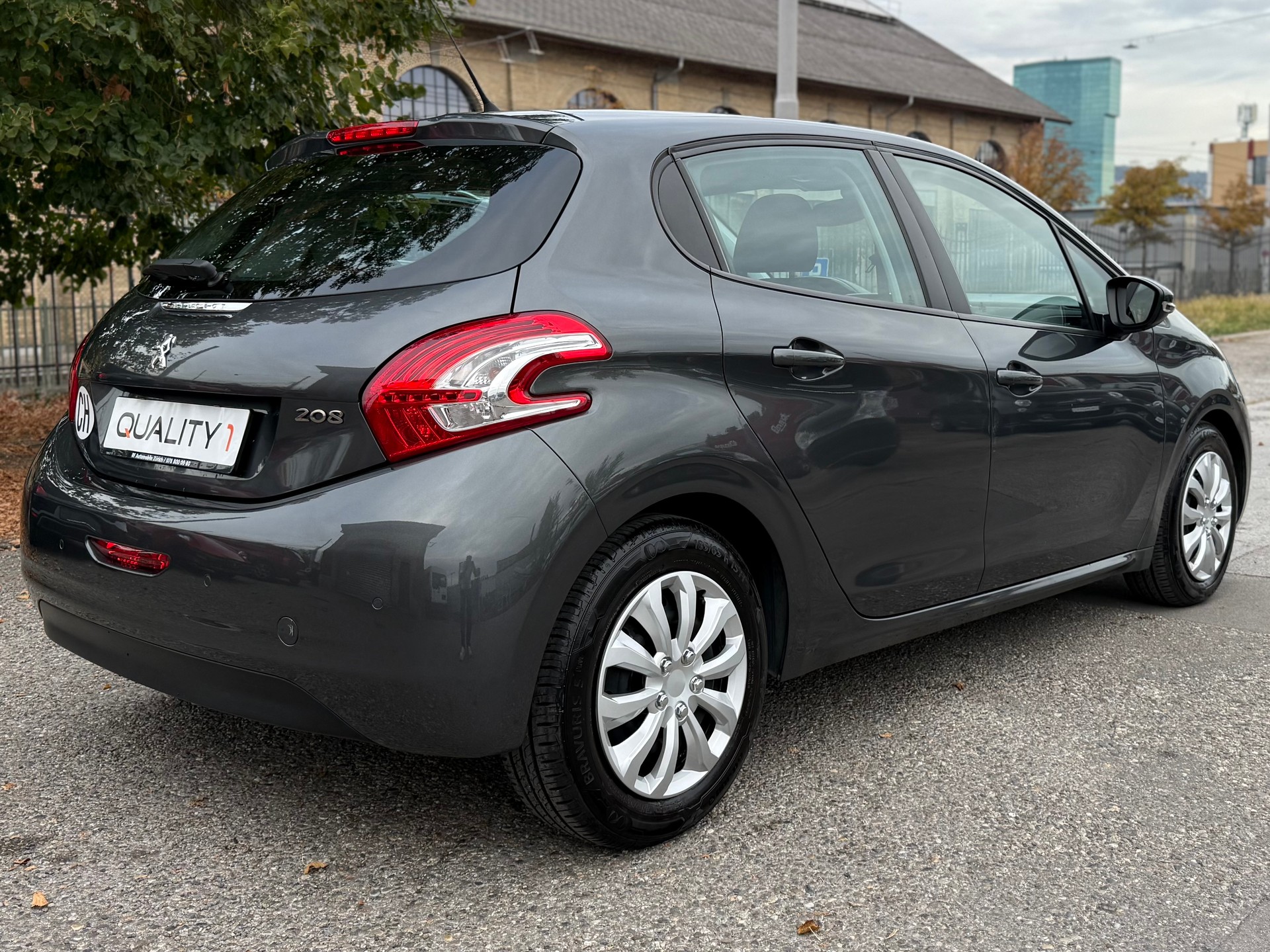 PEUGEOT 208 1.4 VTI Active-image-5