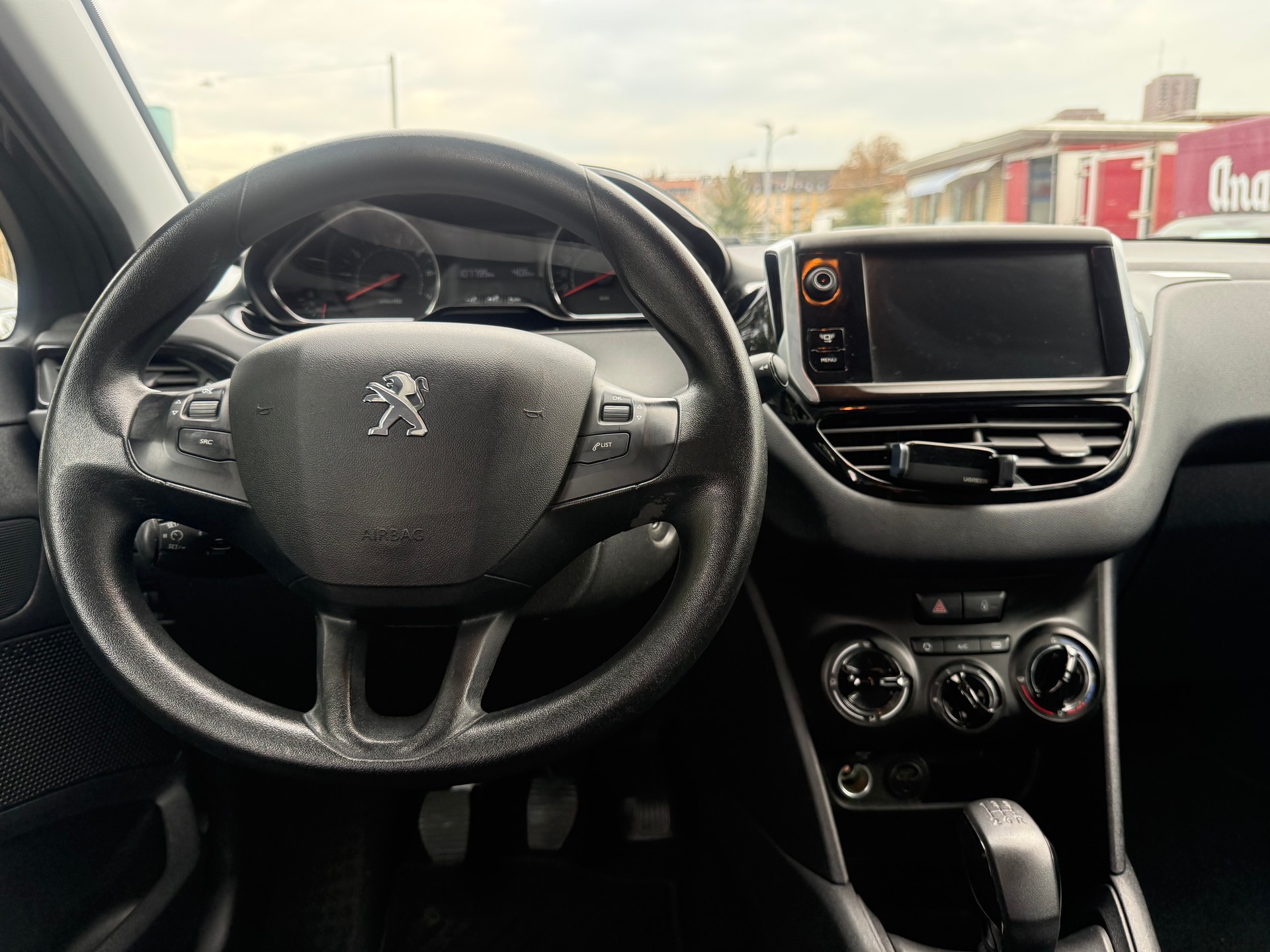 PEUGEOT 208 1.4 VTI Active-image-11