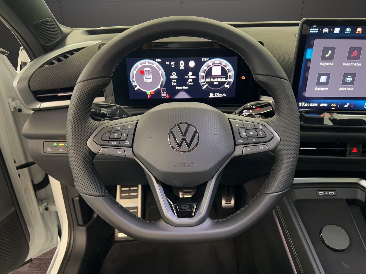 VW T-Roc 1.5 eTSI mHEV R-Line DSG-image-6