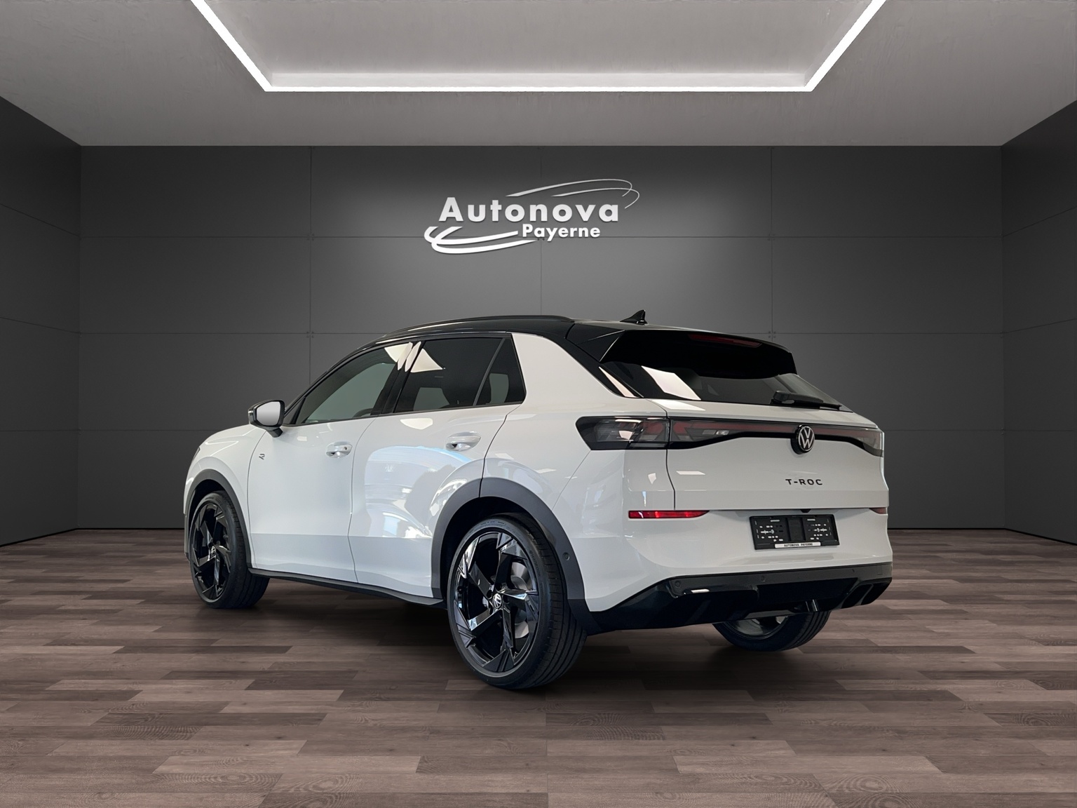 VW T-Roc 1.5 eTSI mHEV R-Line DSG-image-3