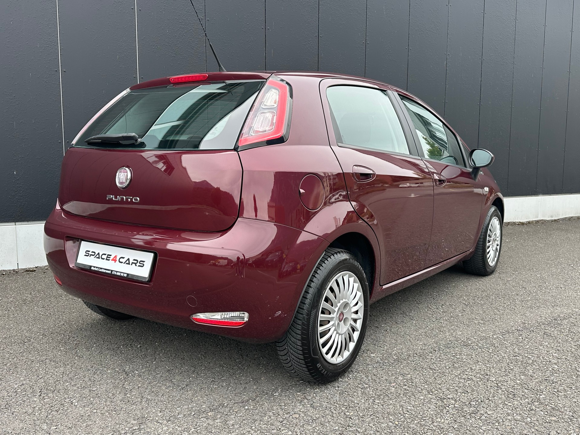 FIAT Punto 1.4 16V-image-3