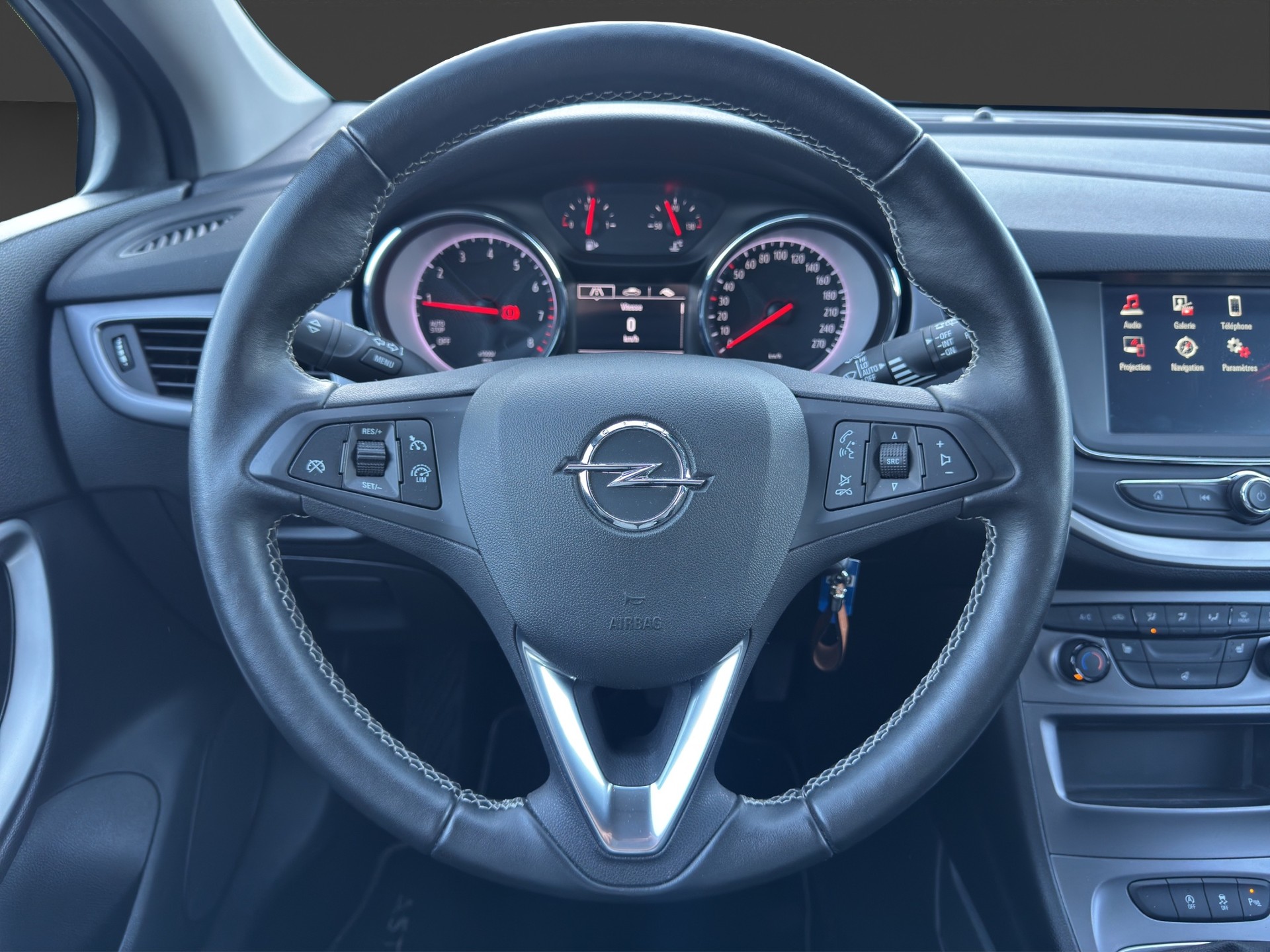 OPEL Astra 1.2i Turbo Edition-image-10