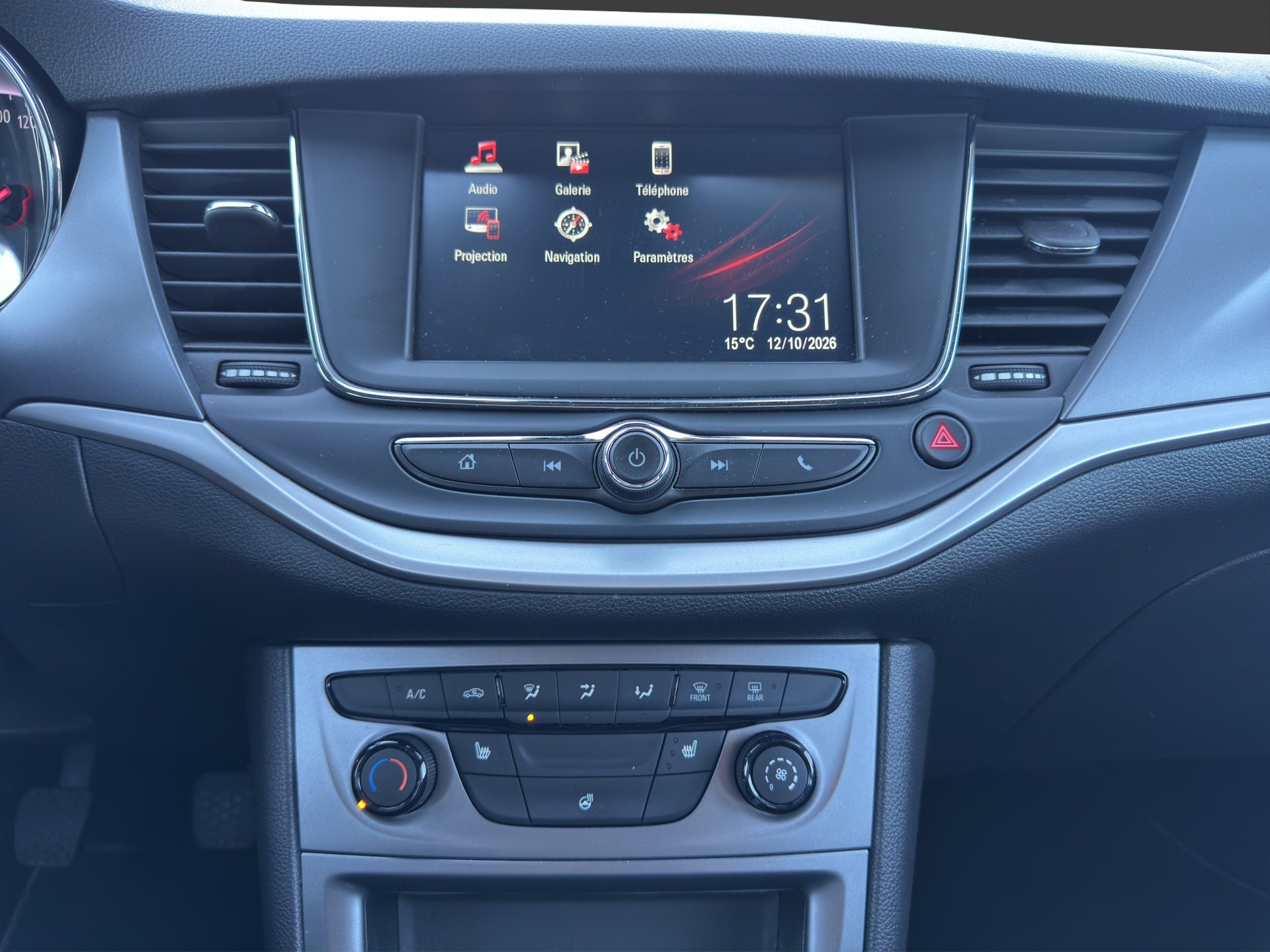 OPEL Astra 1.2i Turbo Edition-image-12