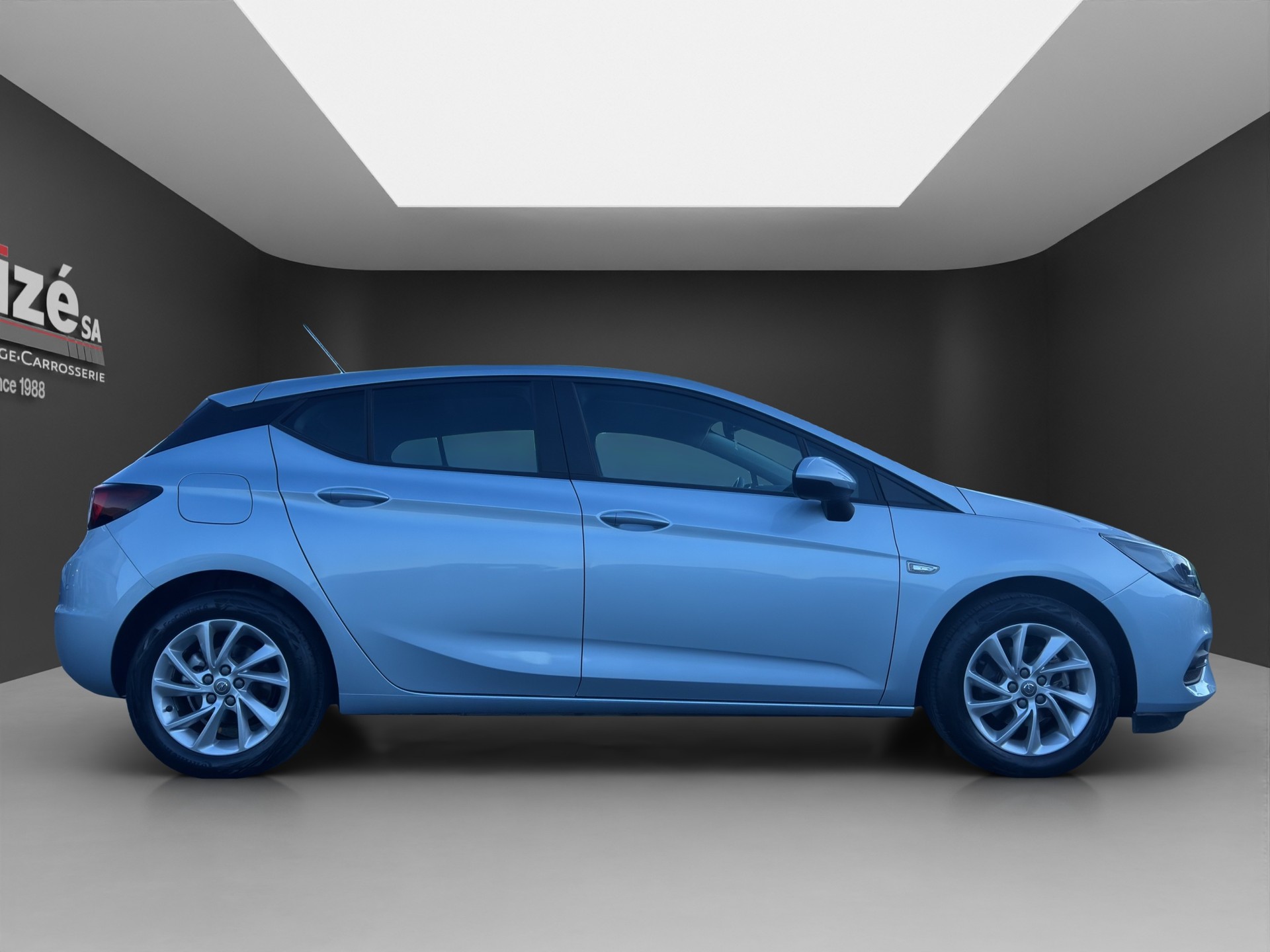 OPEL Astra 1.2i Turbo Edition-image-7
