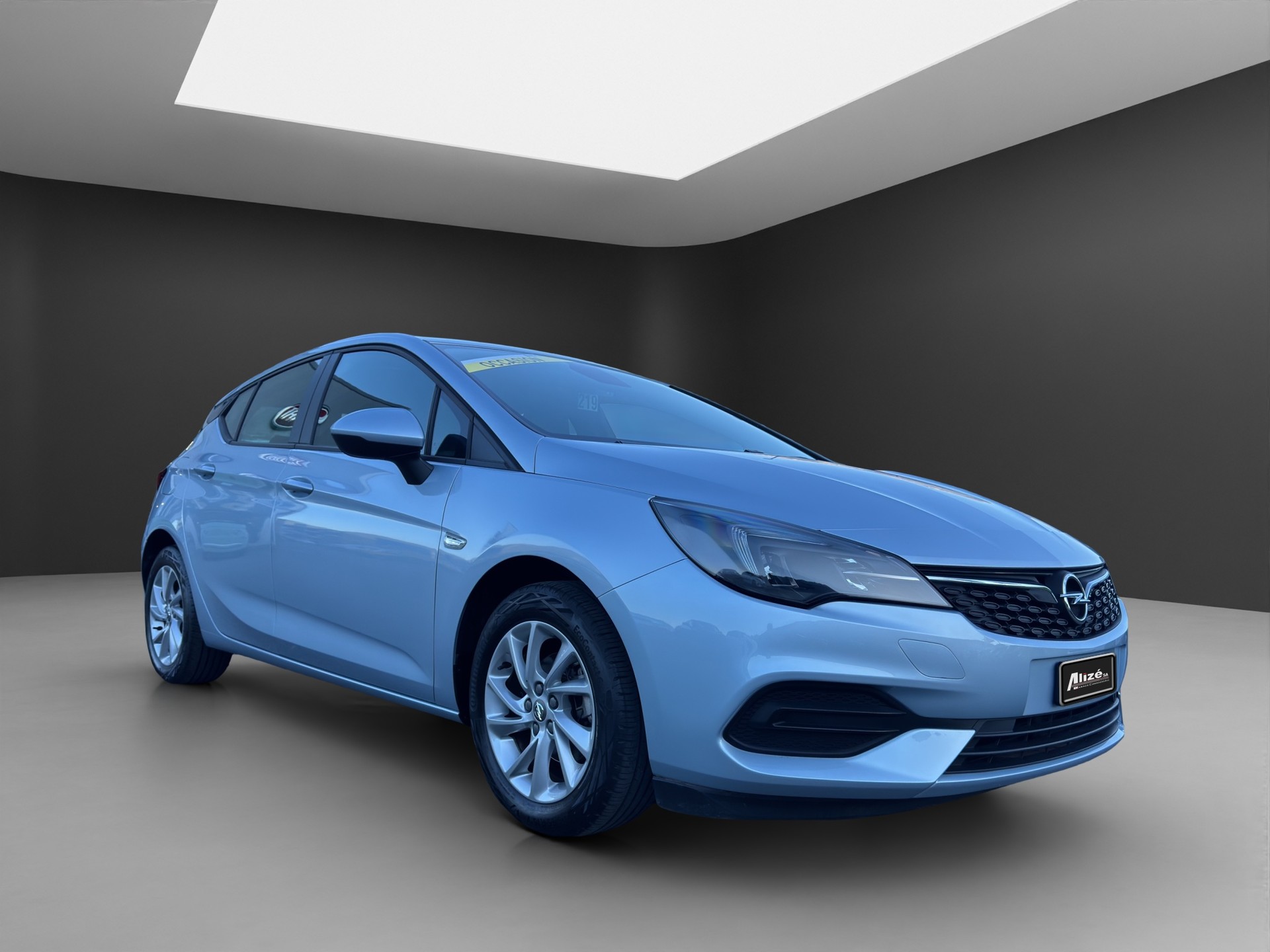 OPEL Astra 1.2i Turbo Edition-image-8