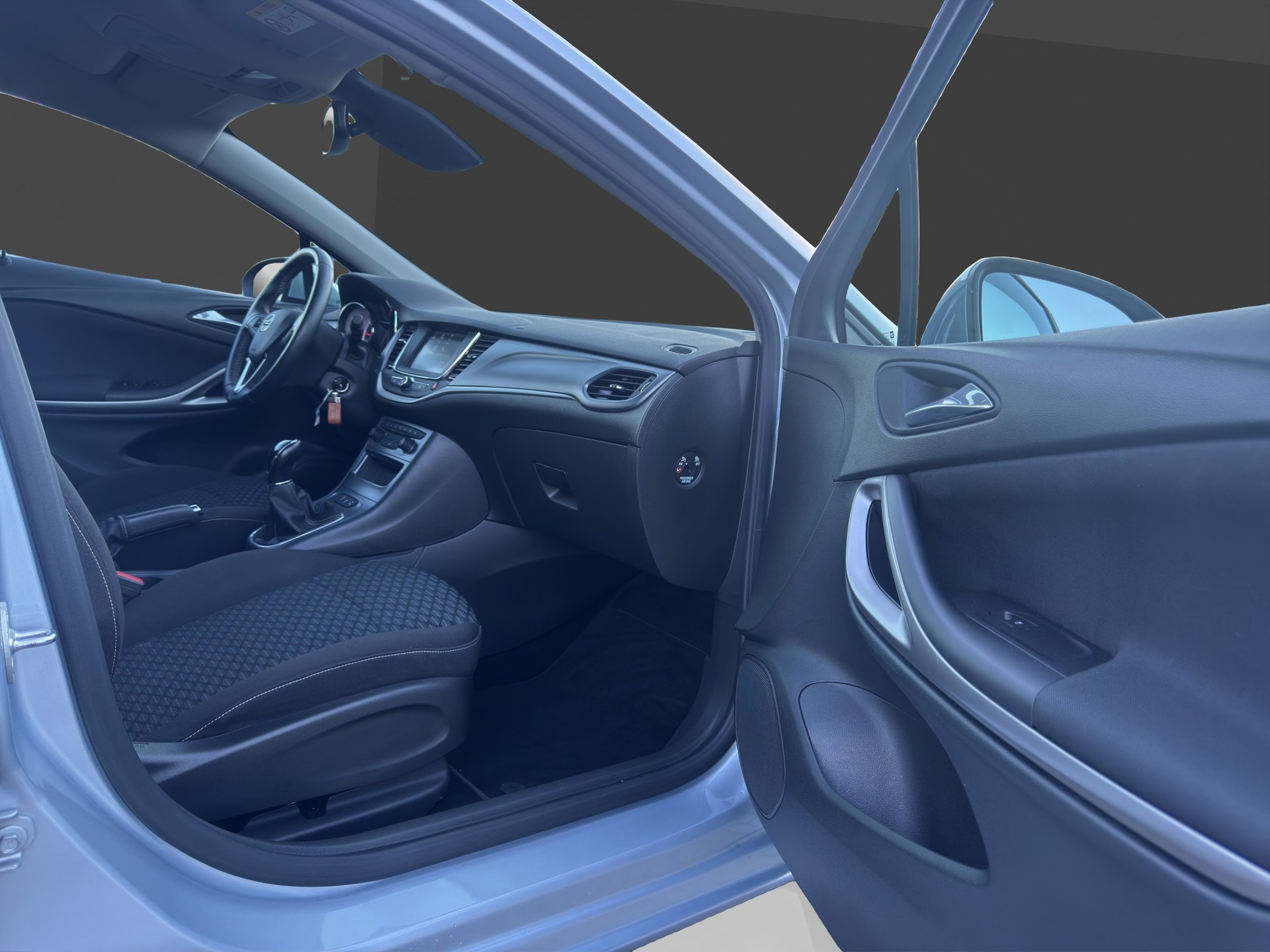 OPEL Astra 1.2i Turbo Edition-image-13
