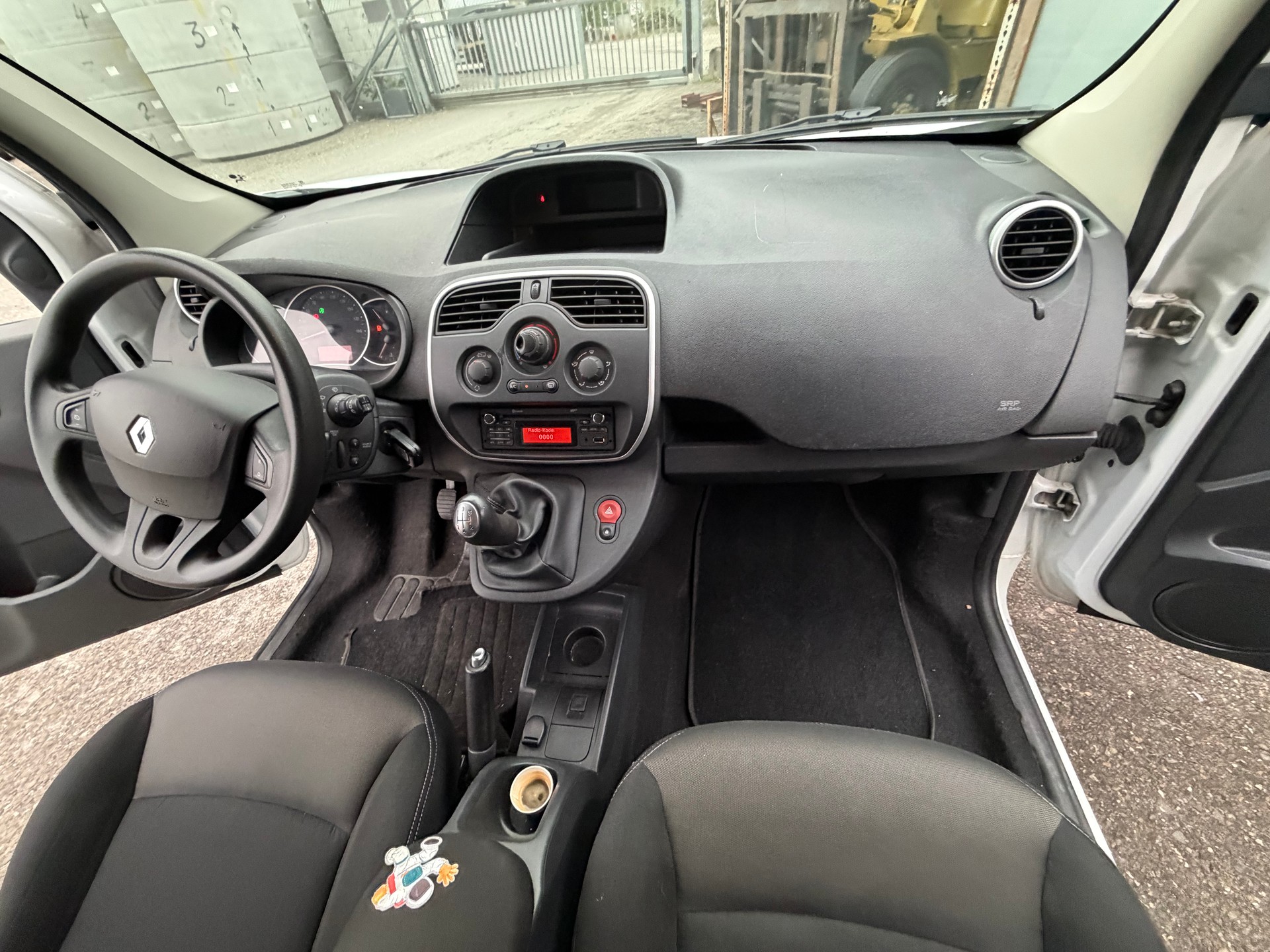 RENAULT Kangoo 1.5 dCi Dynamique-image-11
