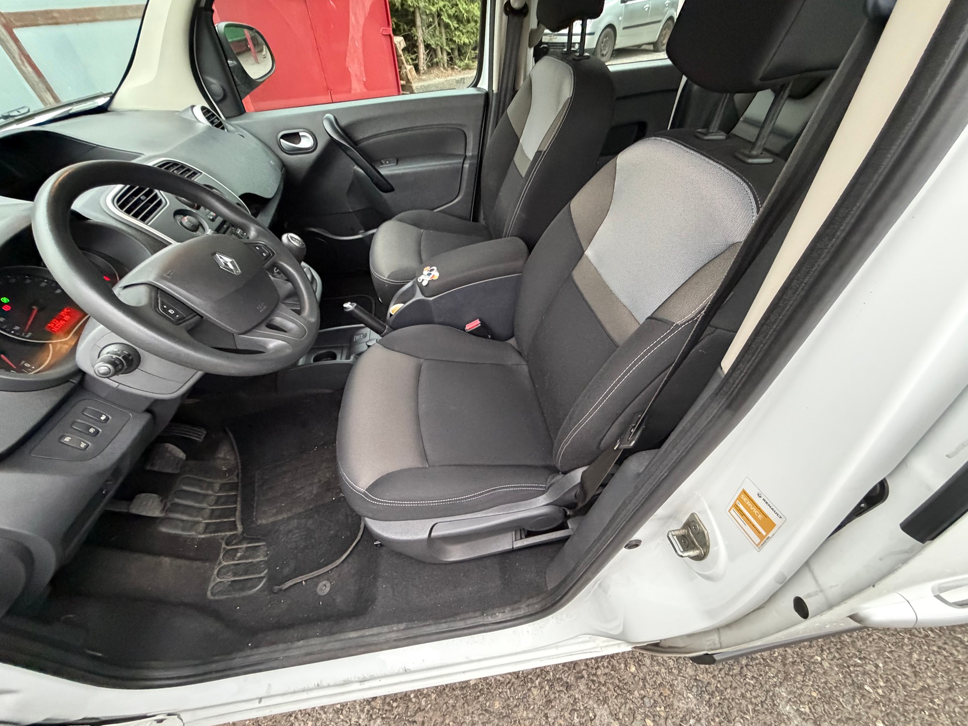 RENAULT Kangoo 1.5 dCi Dynamique-image-7