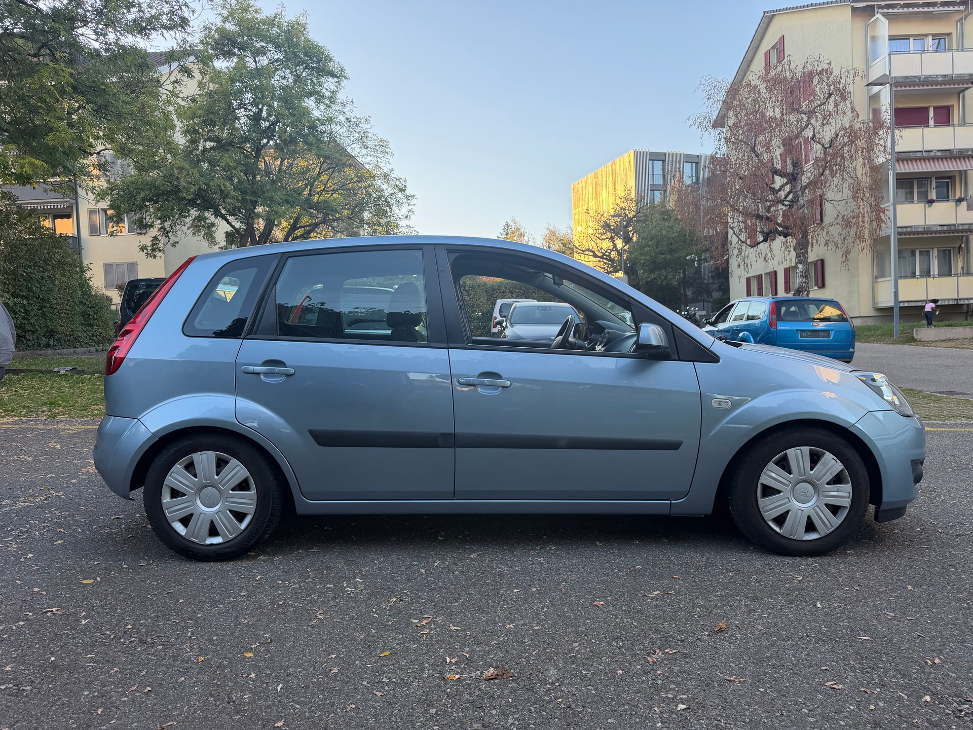 FORD Fiesta 1.6 16V Trend-image-5