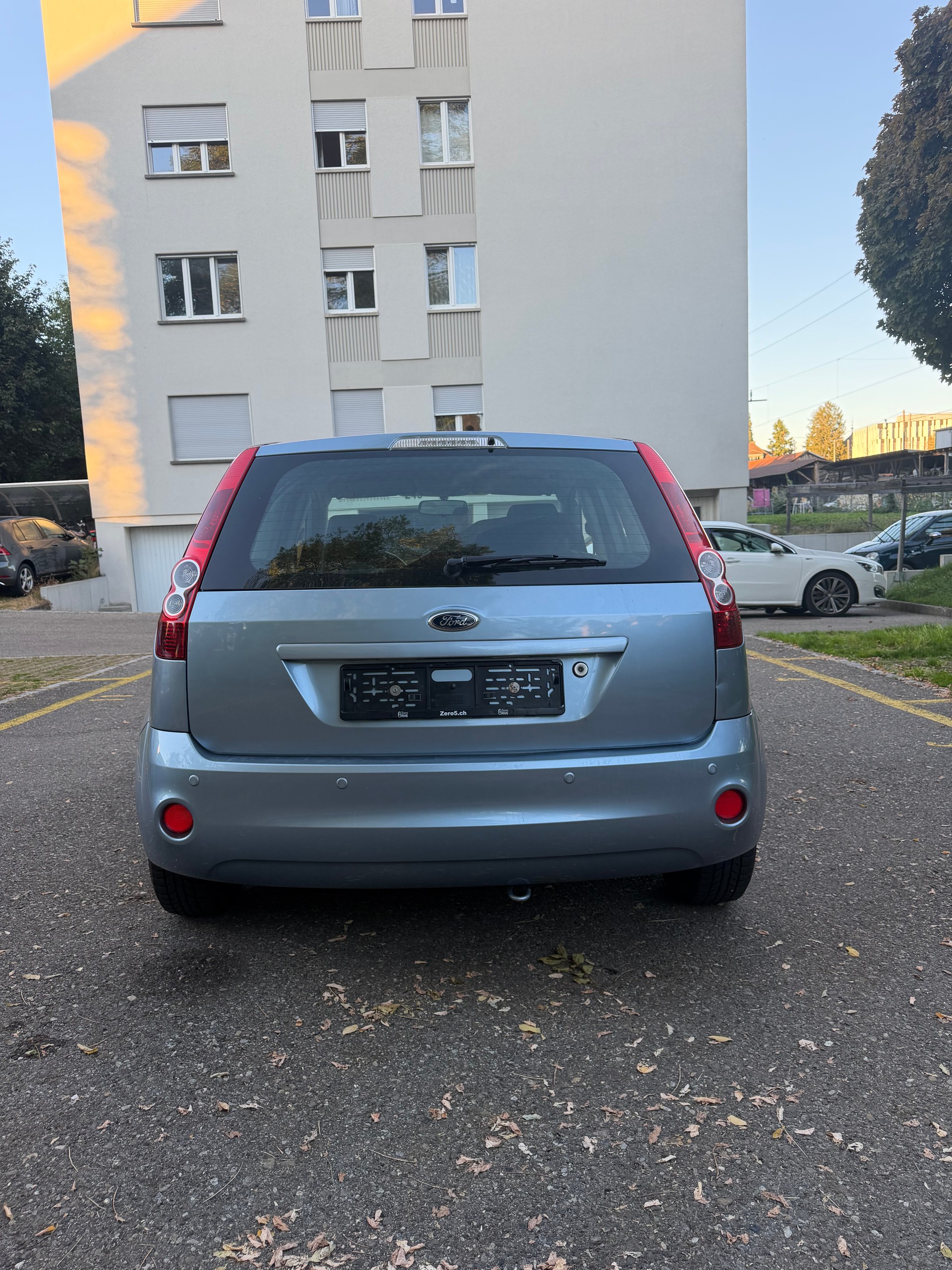 FORD Fiesta 1.6 16V Trend-image-3