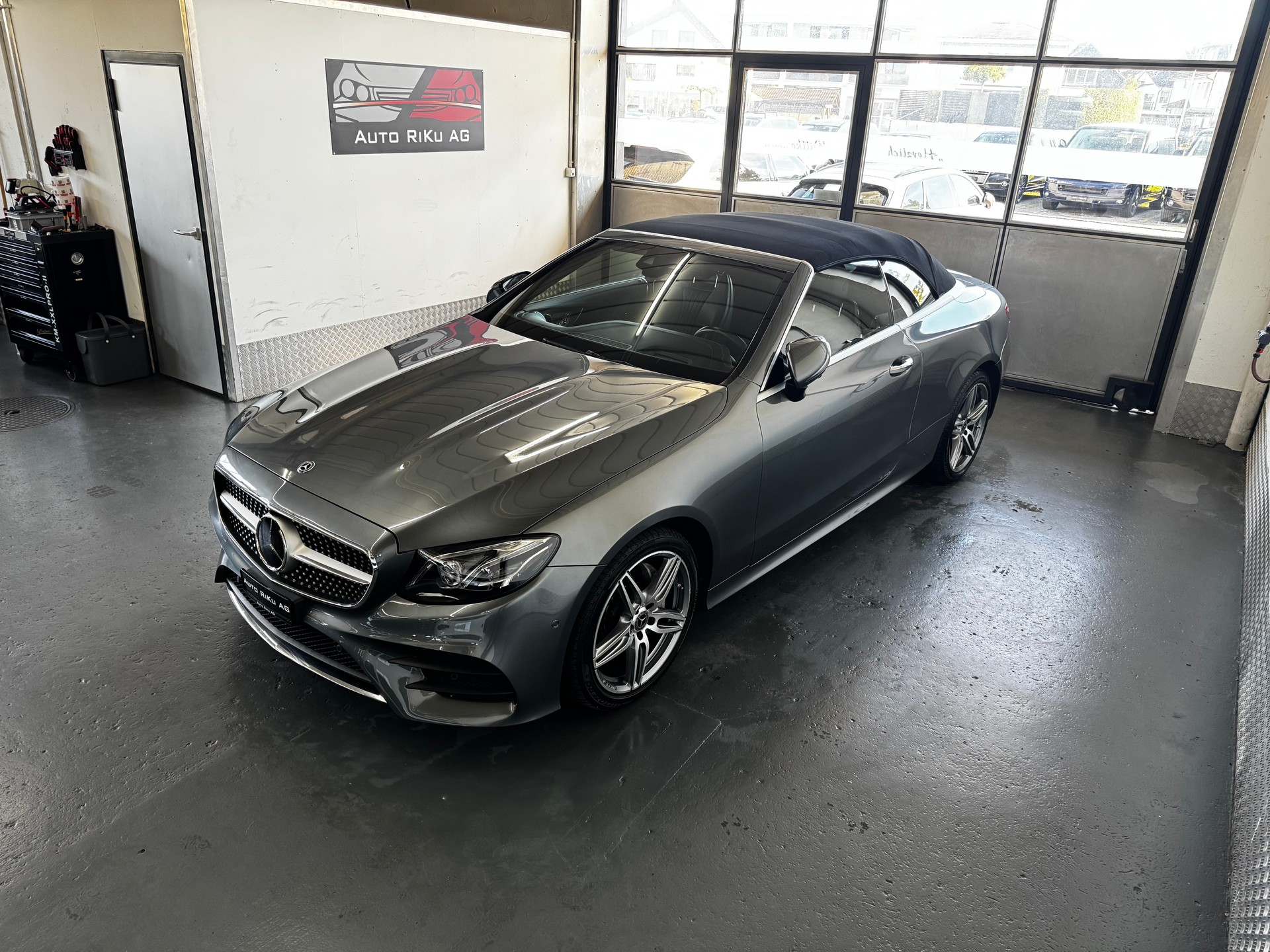 MERCEDES-BENZ E 200 Cabriolet AMG Line 4 Matic 9G-Tronic-image-8