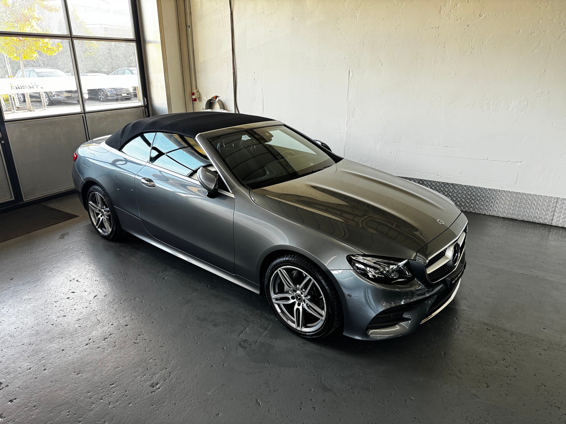 MERCEDES-BENZ E 200 Cabriolet AMG Line 4 Matic 9G-Tronic-image-0