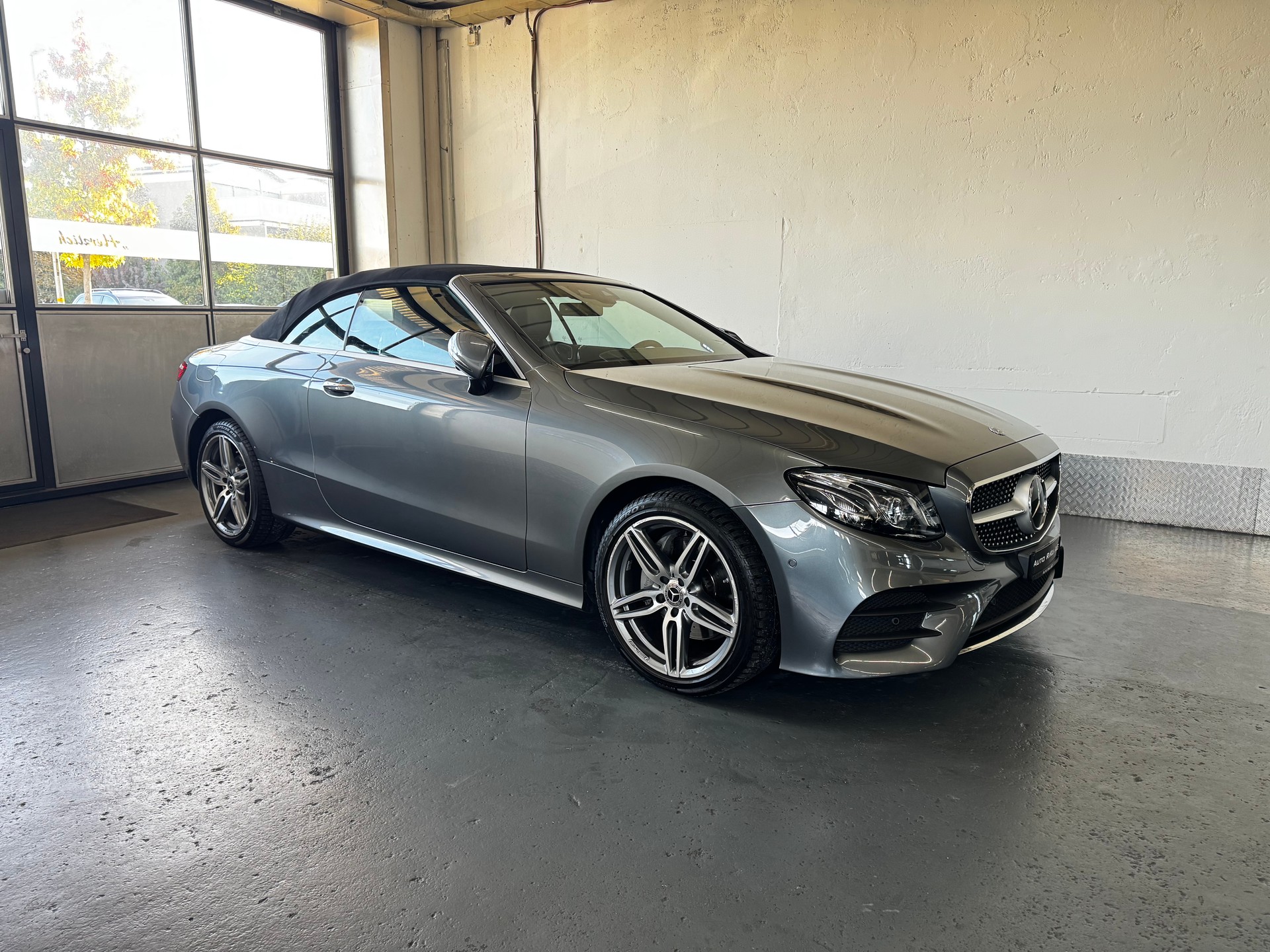 MERCEDES-BENZ E 200 Cabriolet AMG Line 4 Matic 9G-Tronic-image-2