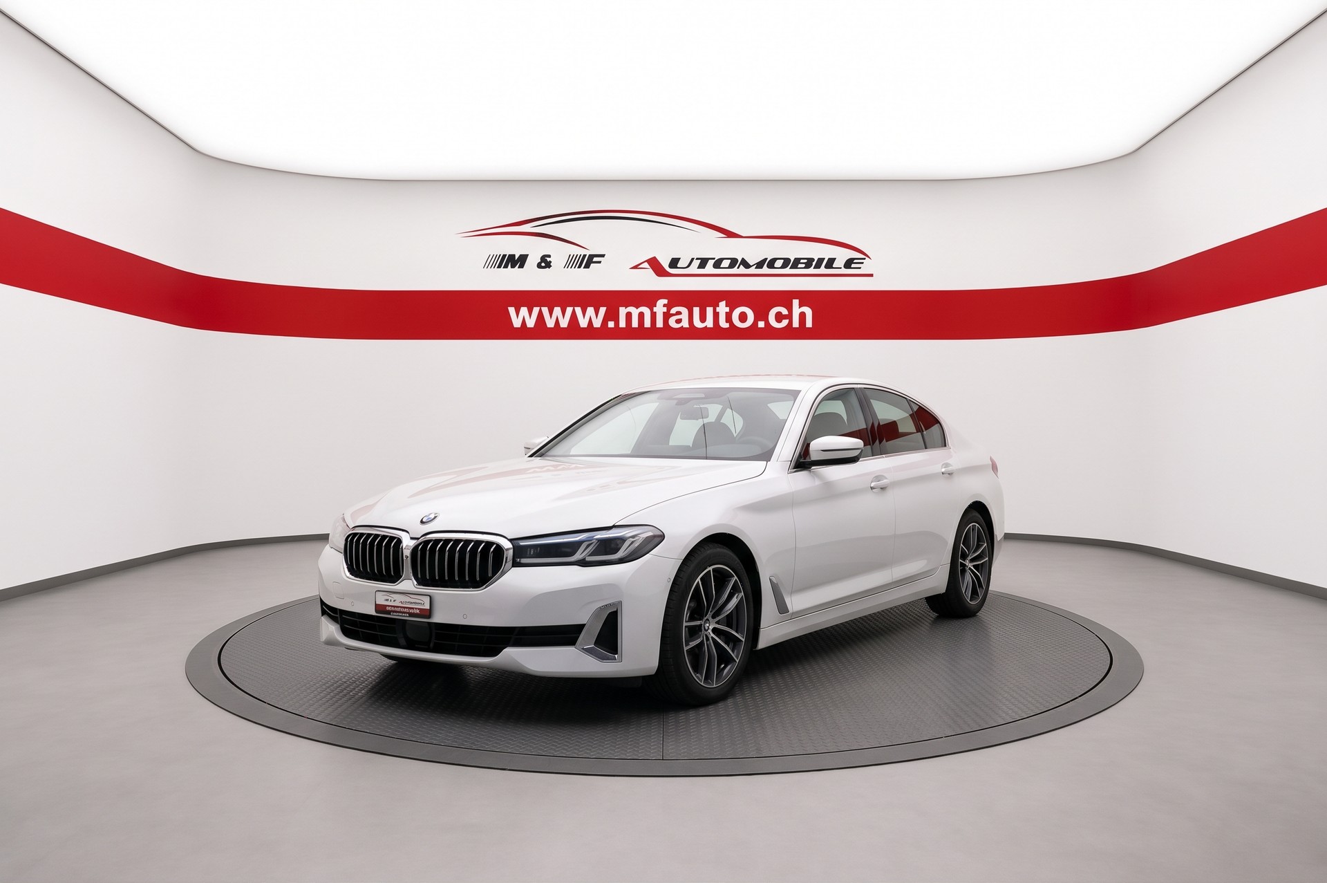 BMW 530i xDrive * CH FAHRZEUG *