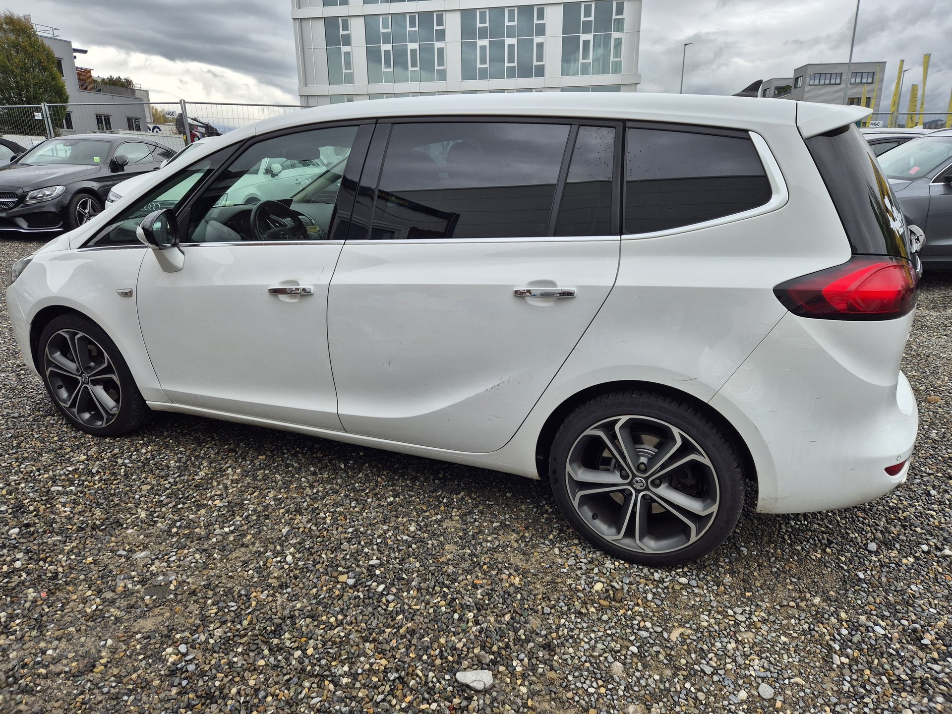 OPEL Zafira Tourer 2.0 CDTi Cosmo Start&Stop-image-3