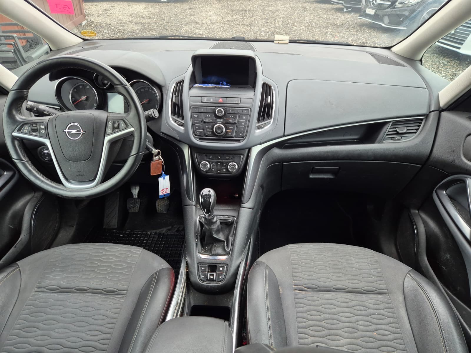 OPEL Zafira Tourer 2.0 CDTi Cosmo Start&Stop-image-9