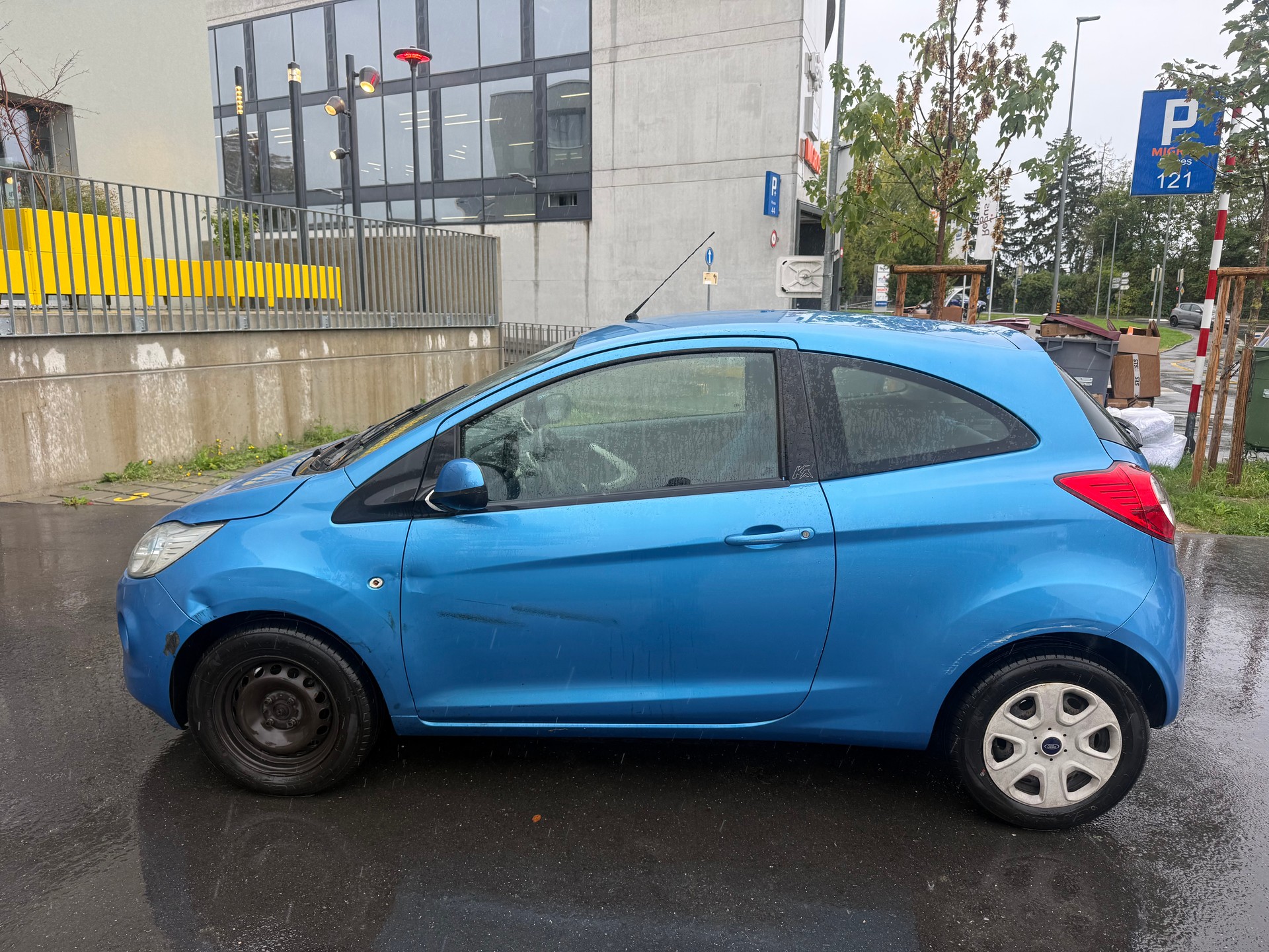FORD KA 1.25 Titanium-image-3