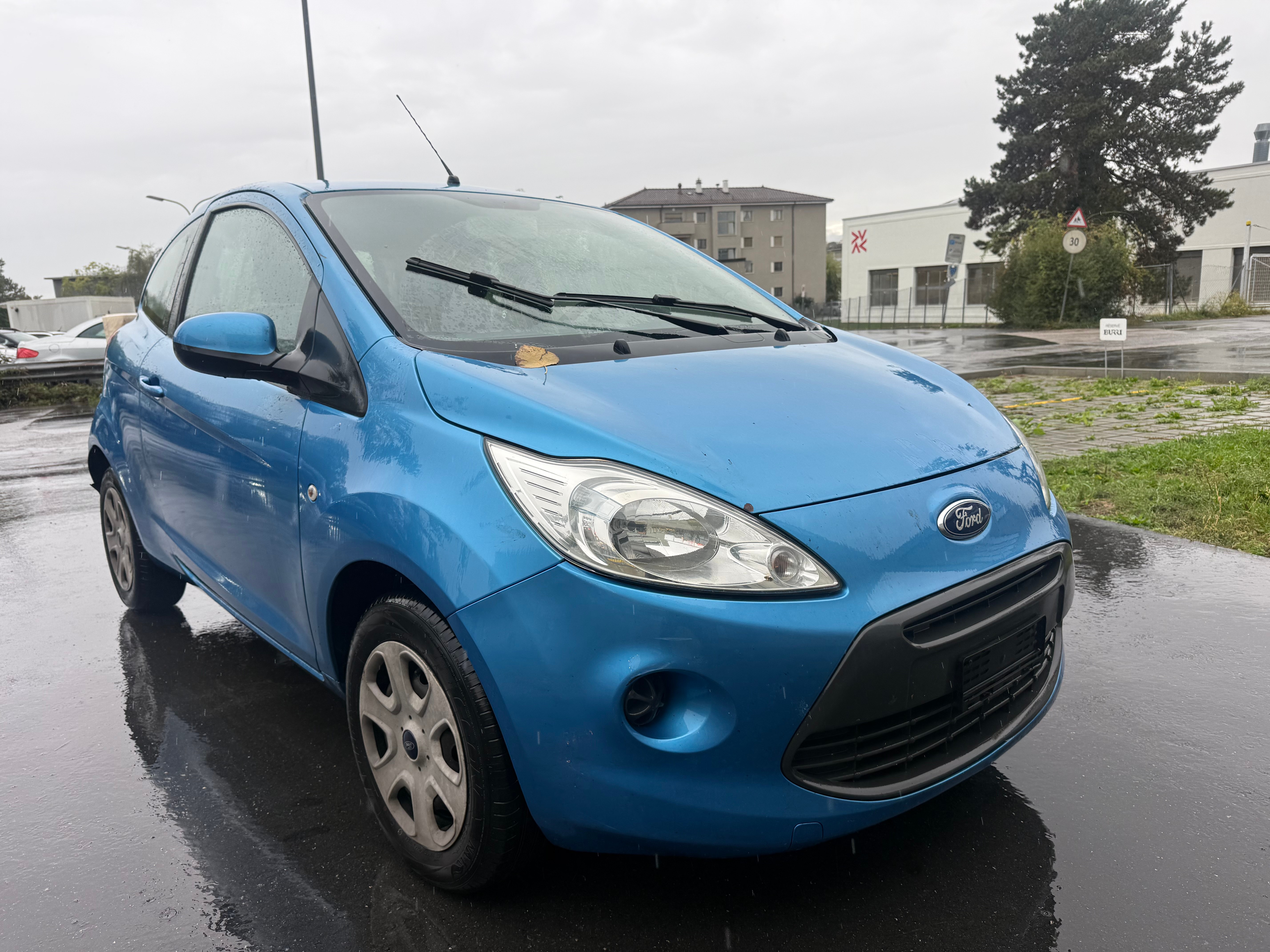 Car photo