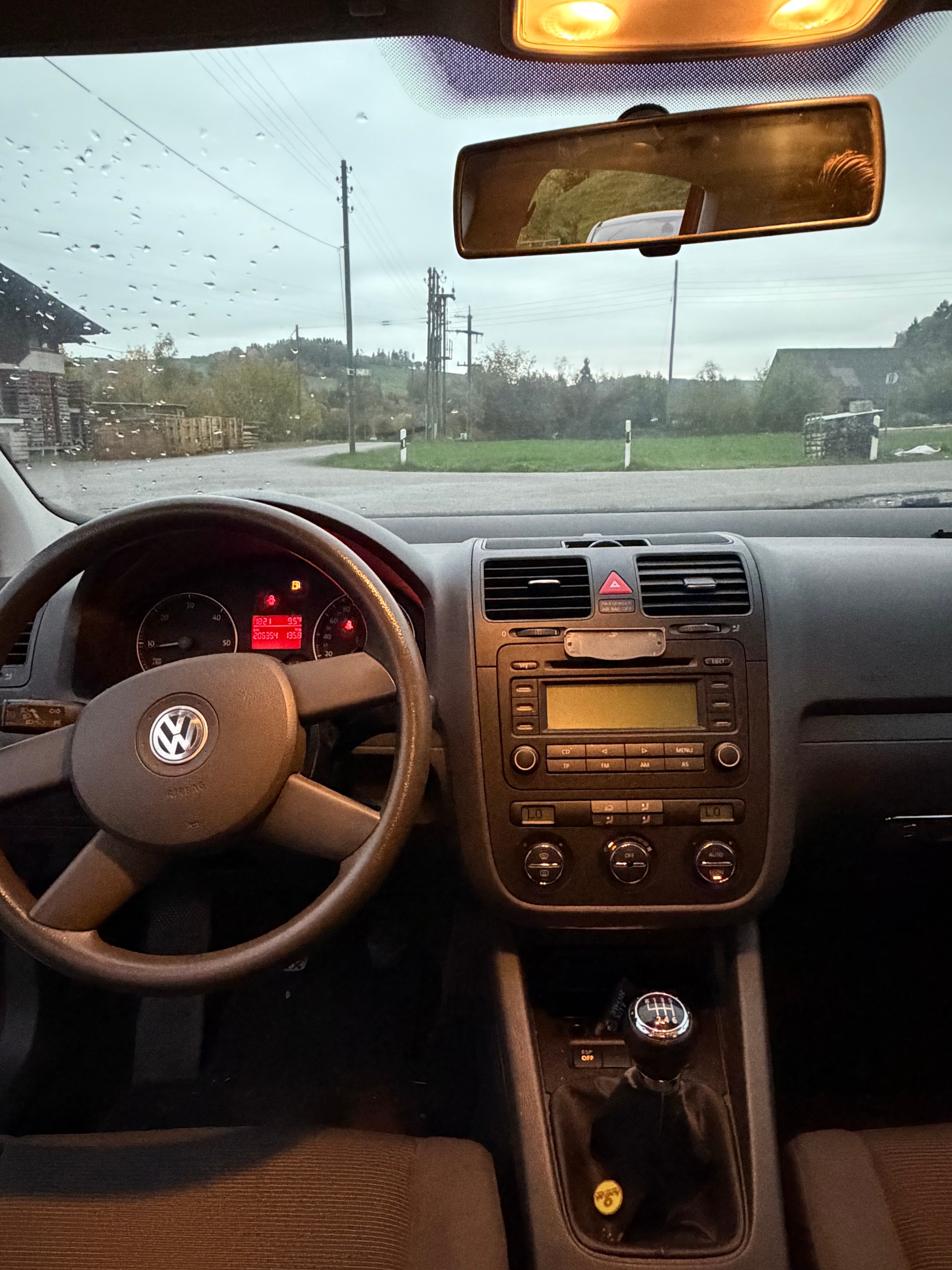 VW Golf 1.9 TDI Trend Edition 4Motion-image-10