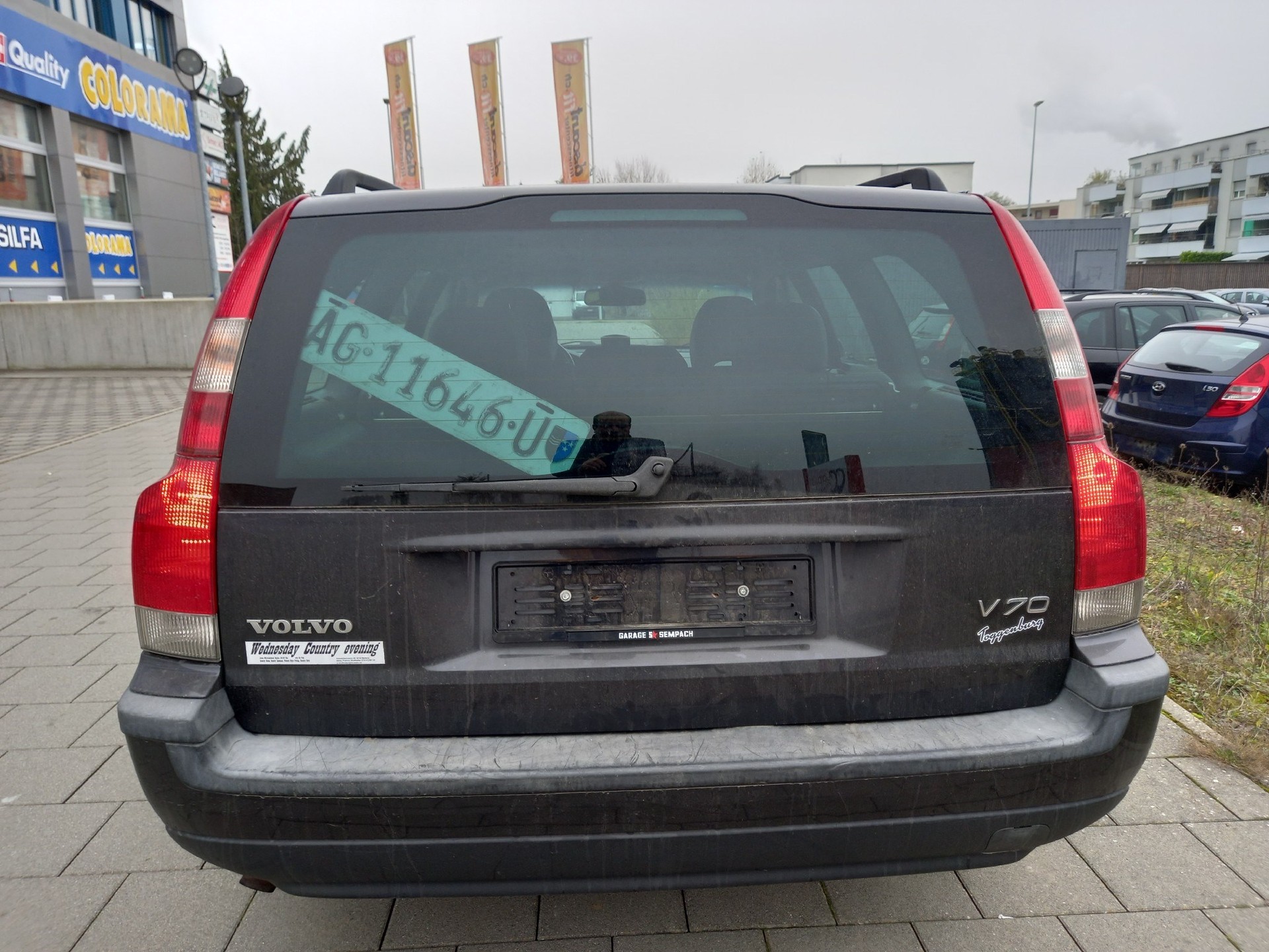 VOLVO V70 2.4-image-6