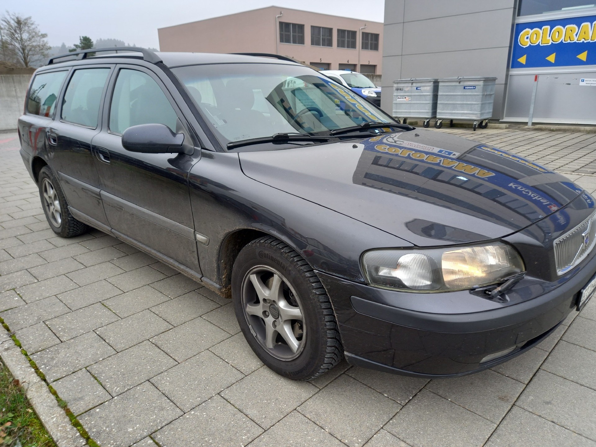 VOLVO V70 2.4-image-1