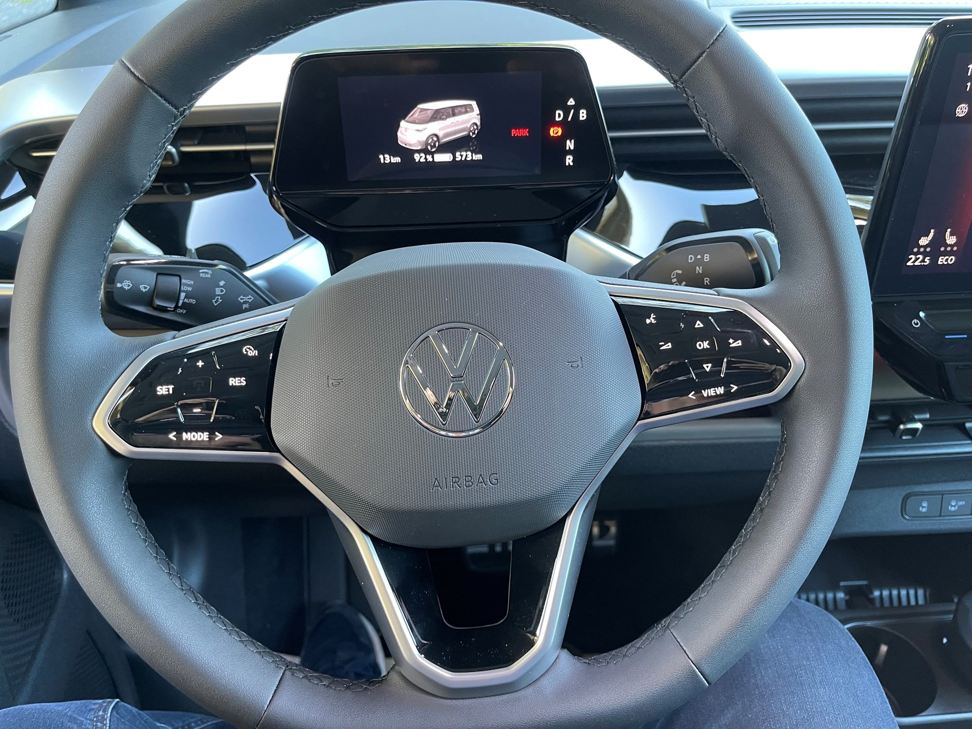 VW ID.Buzz bus 77kWh Pro-image-17