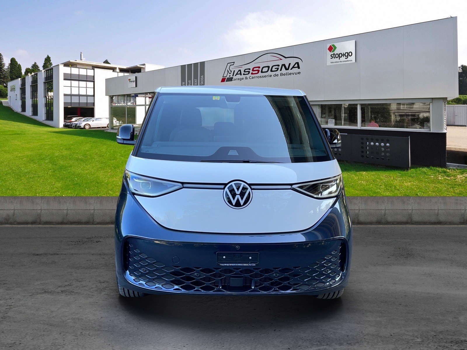 VW ID.Buzz bus 77kWh Pro-image-0