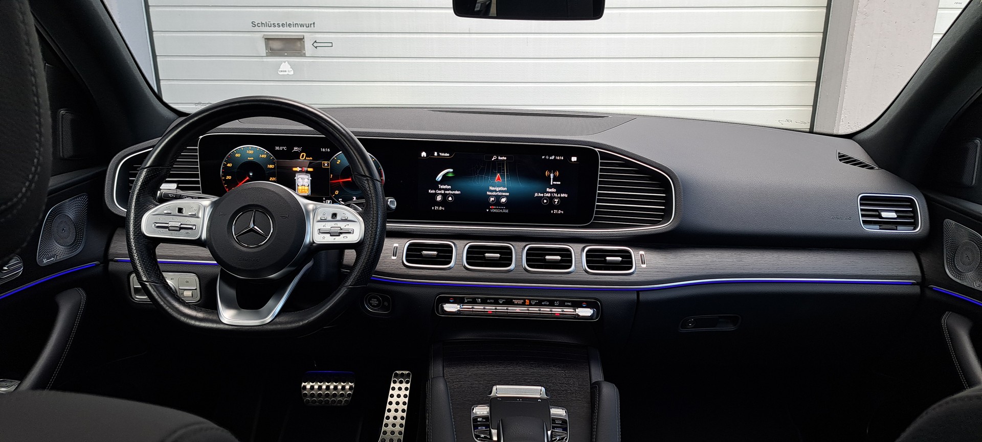 MERCEDES-BENZ GLE 350 d 4Matic AMG Line 9G-Tronic-image-13