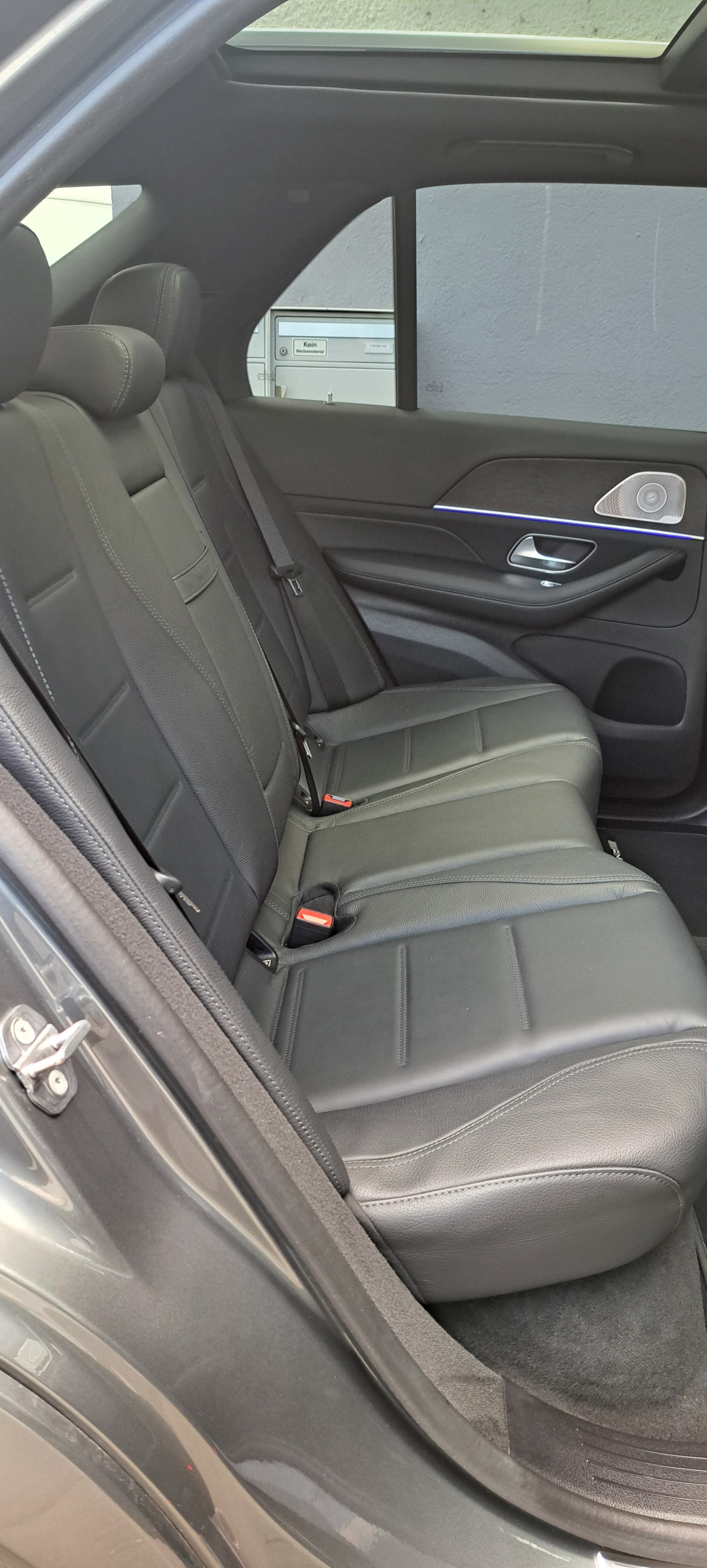 MERCEDES-BENZ GLE 350 d 4Matic AMG Line 9G-Tronic-image-14