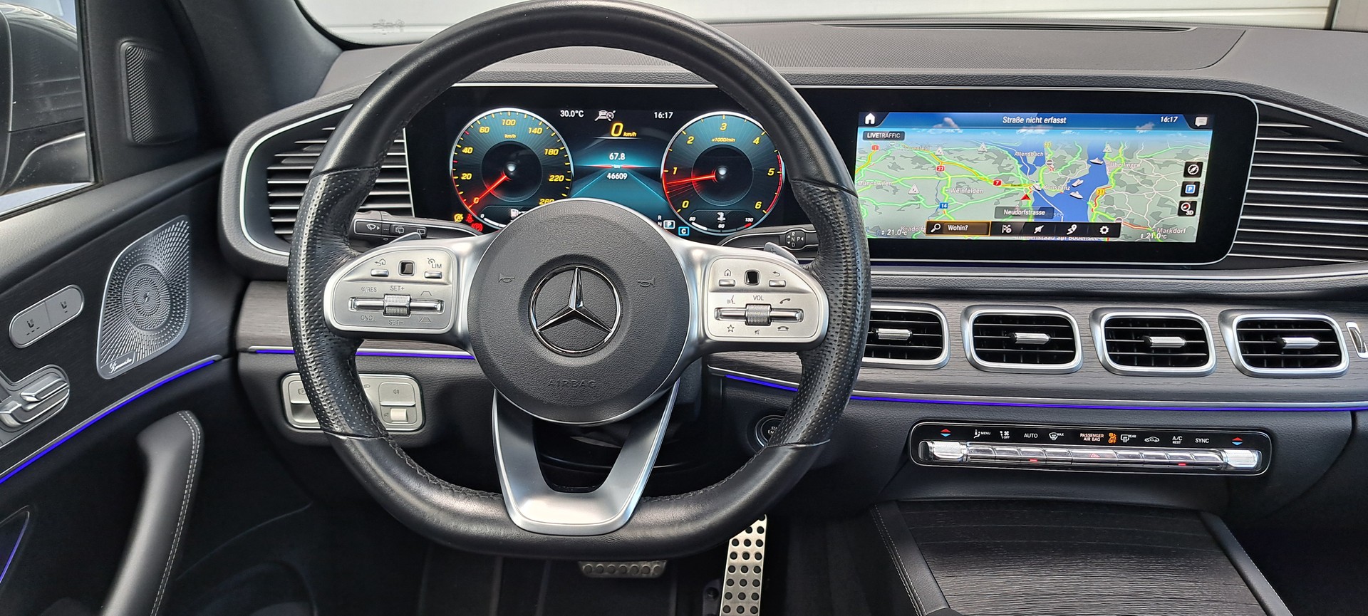 MERCEDES-BENZ GLE 350 d 4Matic AMG Line 9G-Tronic-image-4