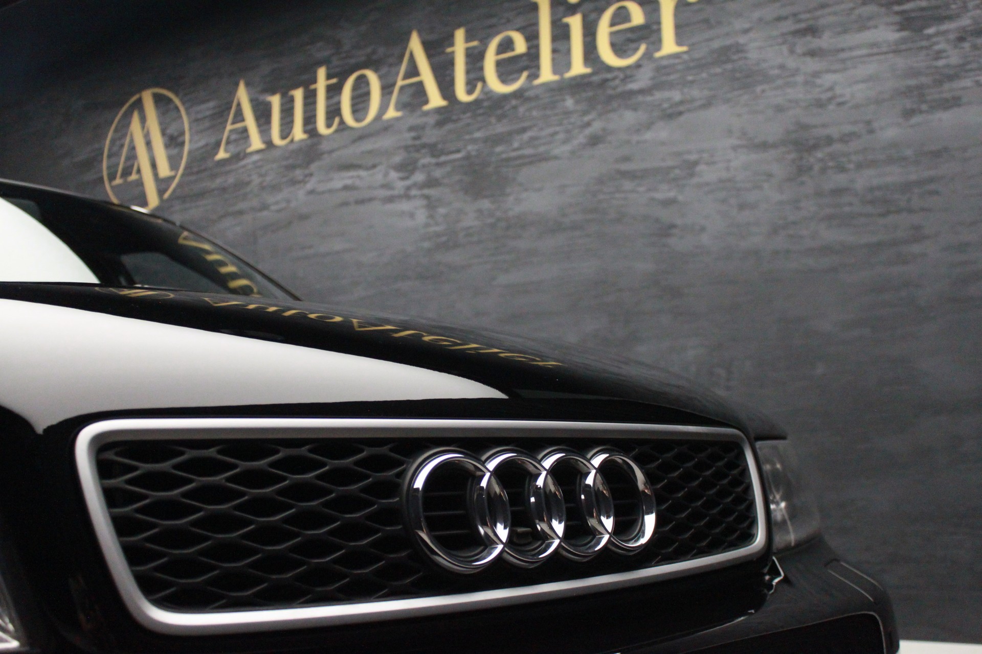 AUDI RS4 Avant quattro-image-3